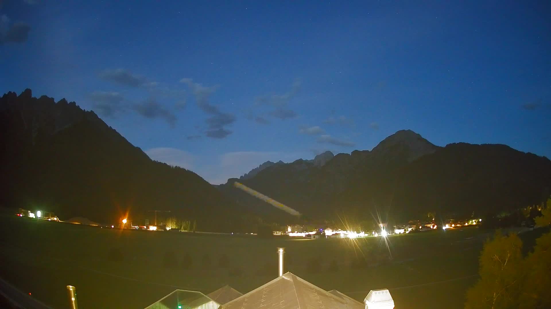 Web kamera Toblach Dolomiti – Pogled s Hotela Rosengarten