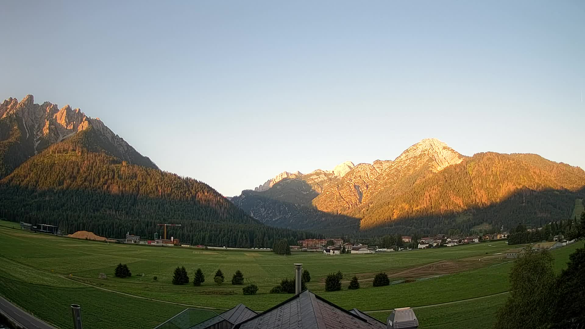 Webcam Toblach Dolomites – View from Hotel Rosengarten