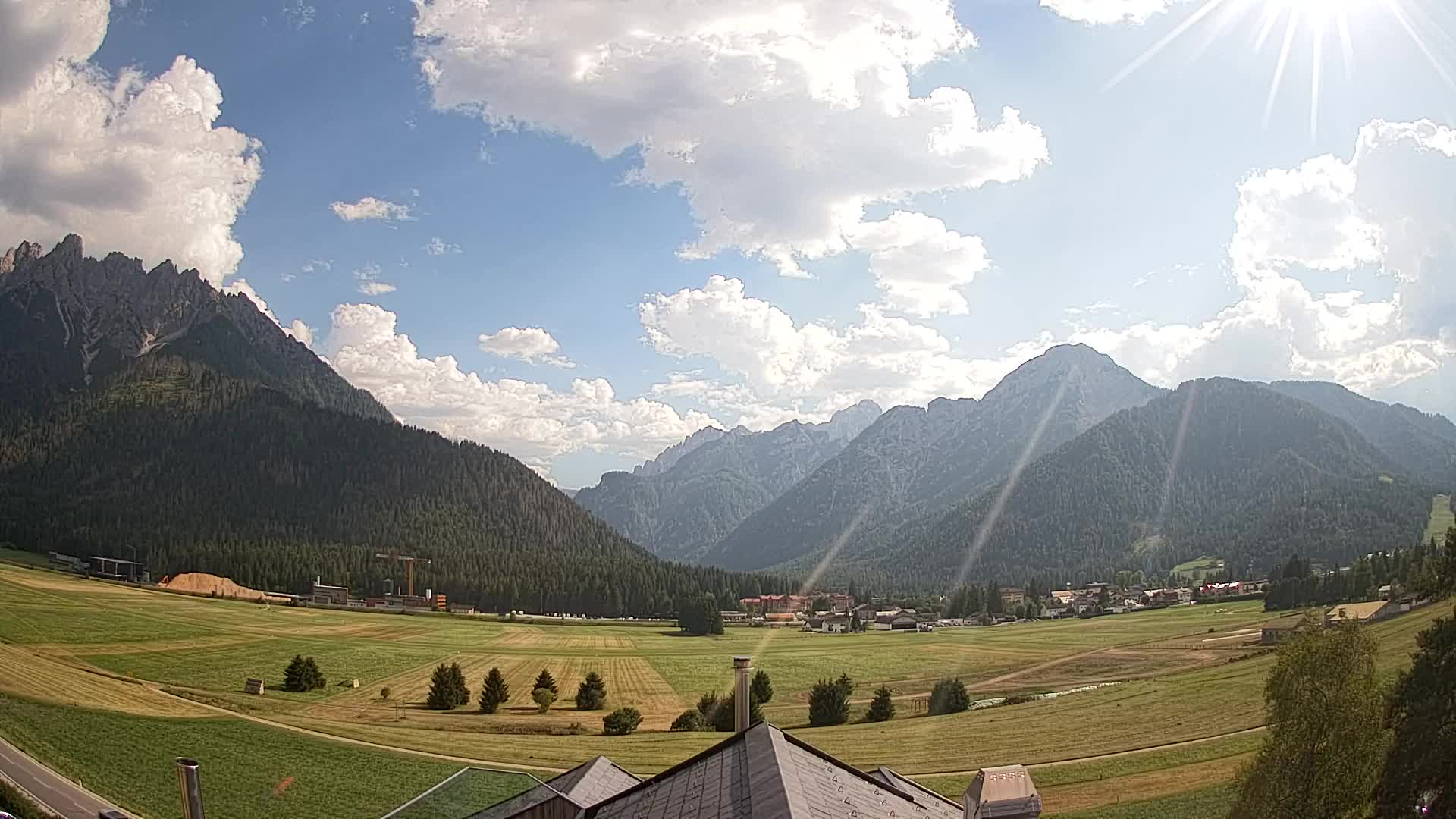 Webcam Toblach Dolomites – View from Hotel Rosengarten