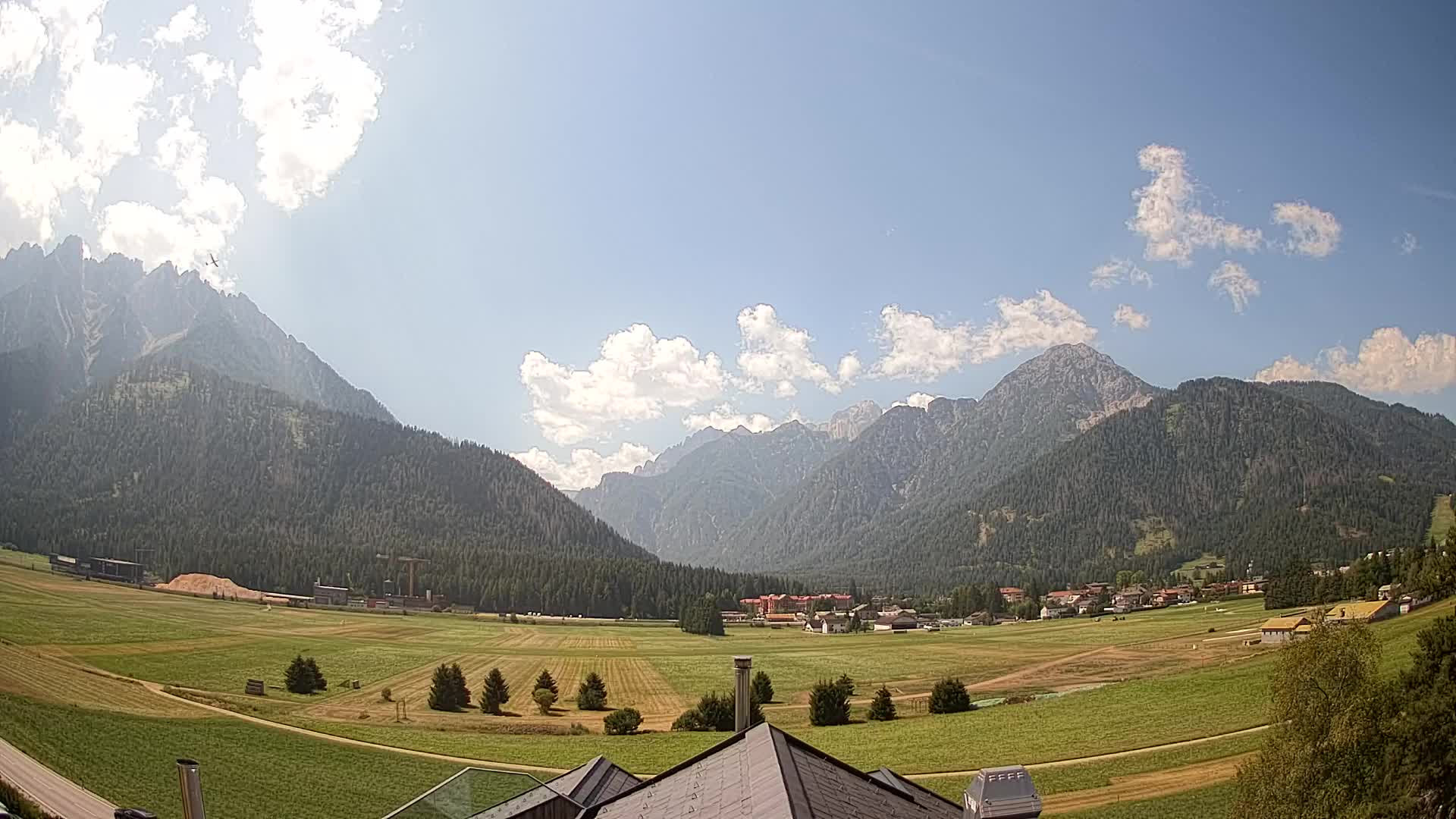 Webcam Toblach Dolomites – View from Hotel Rosengarten