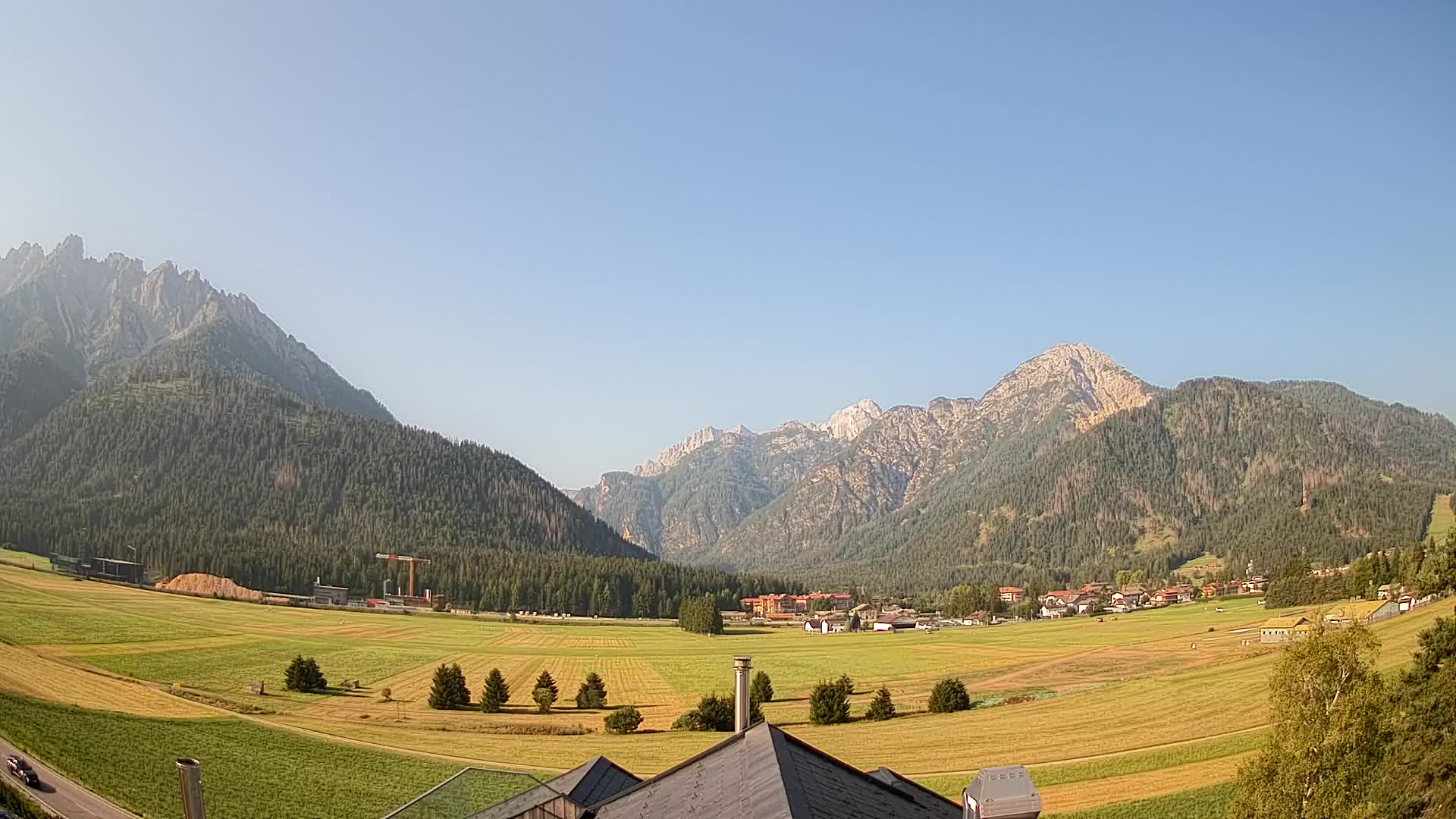 Webcam Toblach Dolomites – View from Hotel Rosengarten