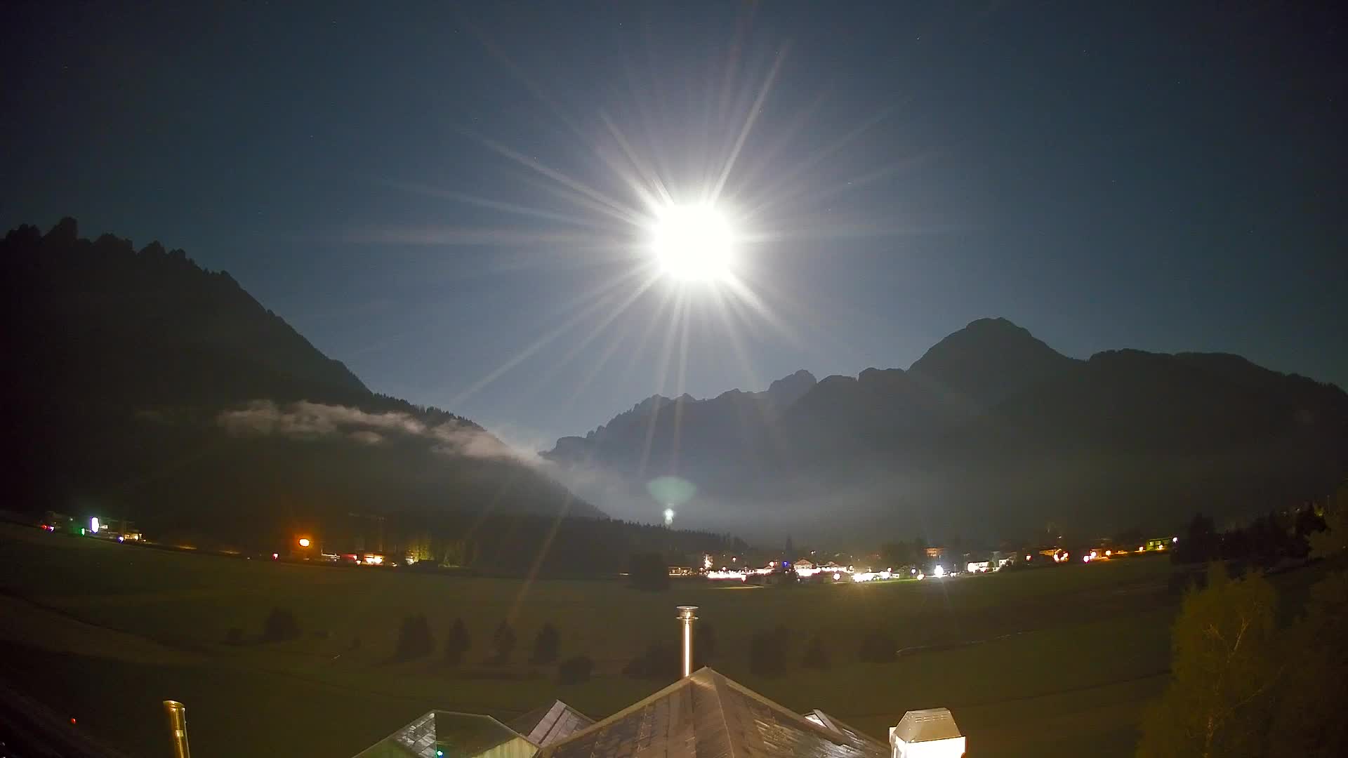 Web kamera Toblach Dolomiti – Pogled s Hotela Rosengarten
