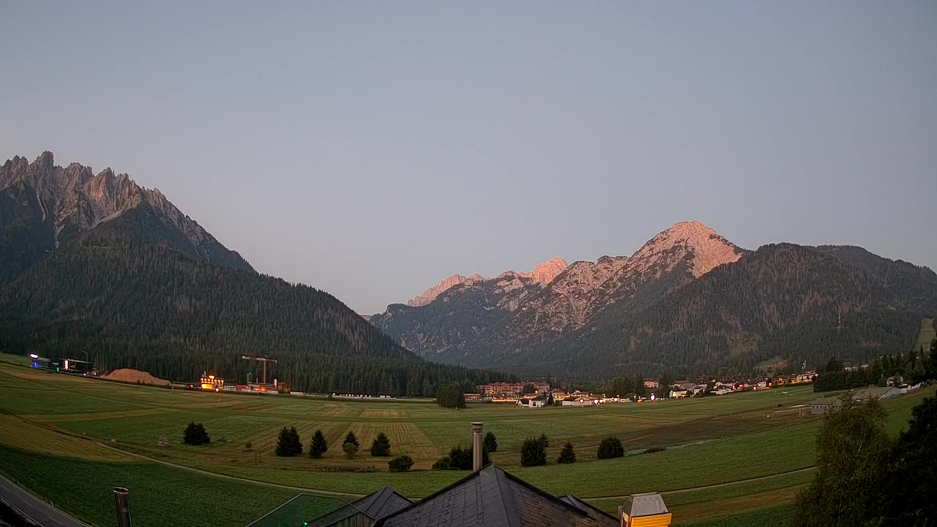 Webcam Toblach Dolomites – View from Hotel Rosengarten