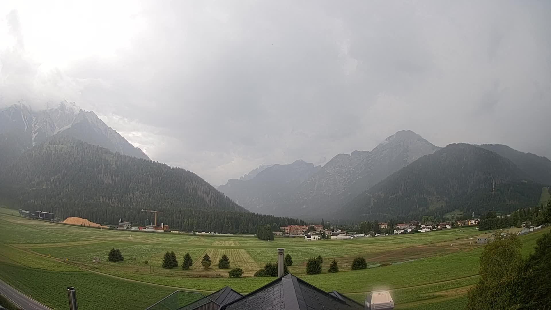 Webcam Toblach Dolomites – View from Hotel Rosengarten