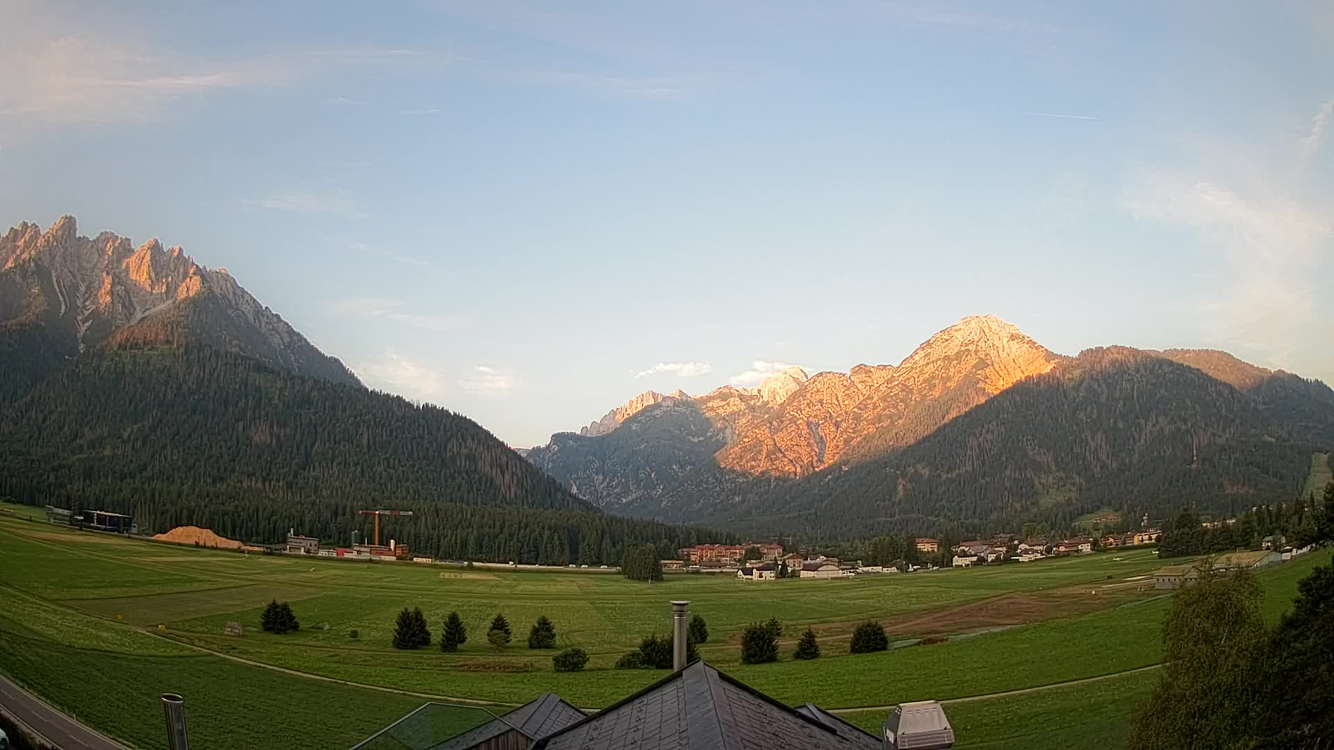 Webcam Toblach Dolomites – View from Hotel Rosengarten