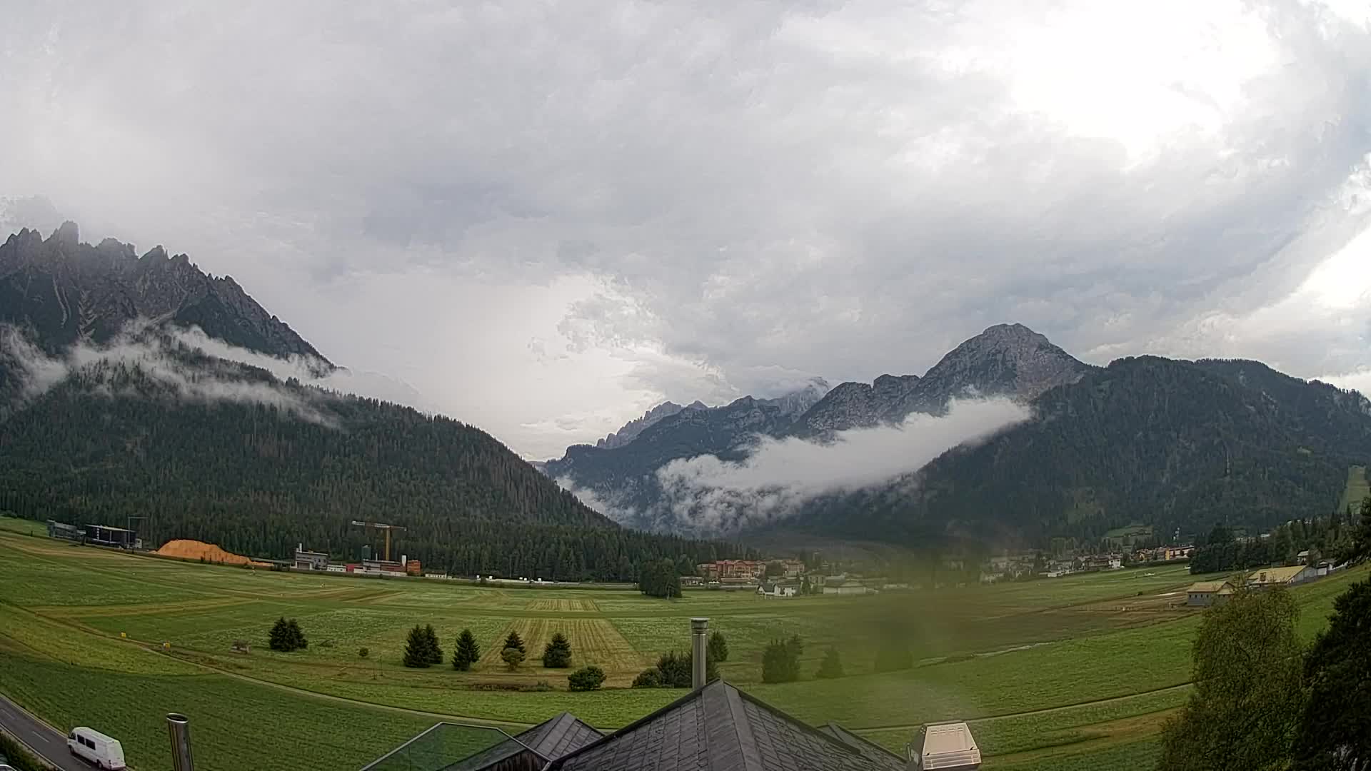 Webcam Dobbiaco Dolomiti – Vista dall’Hotel Rosengarten