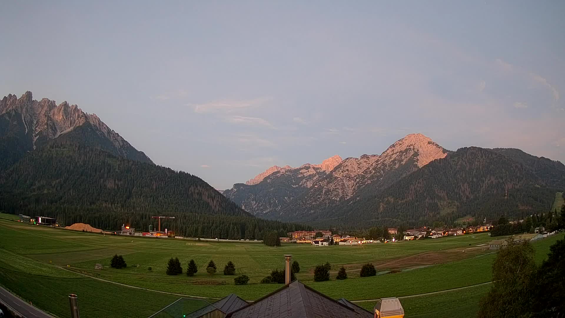 Webcam Toblach Dolomites – View from Hotel Rosengarten