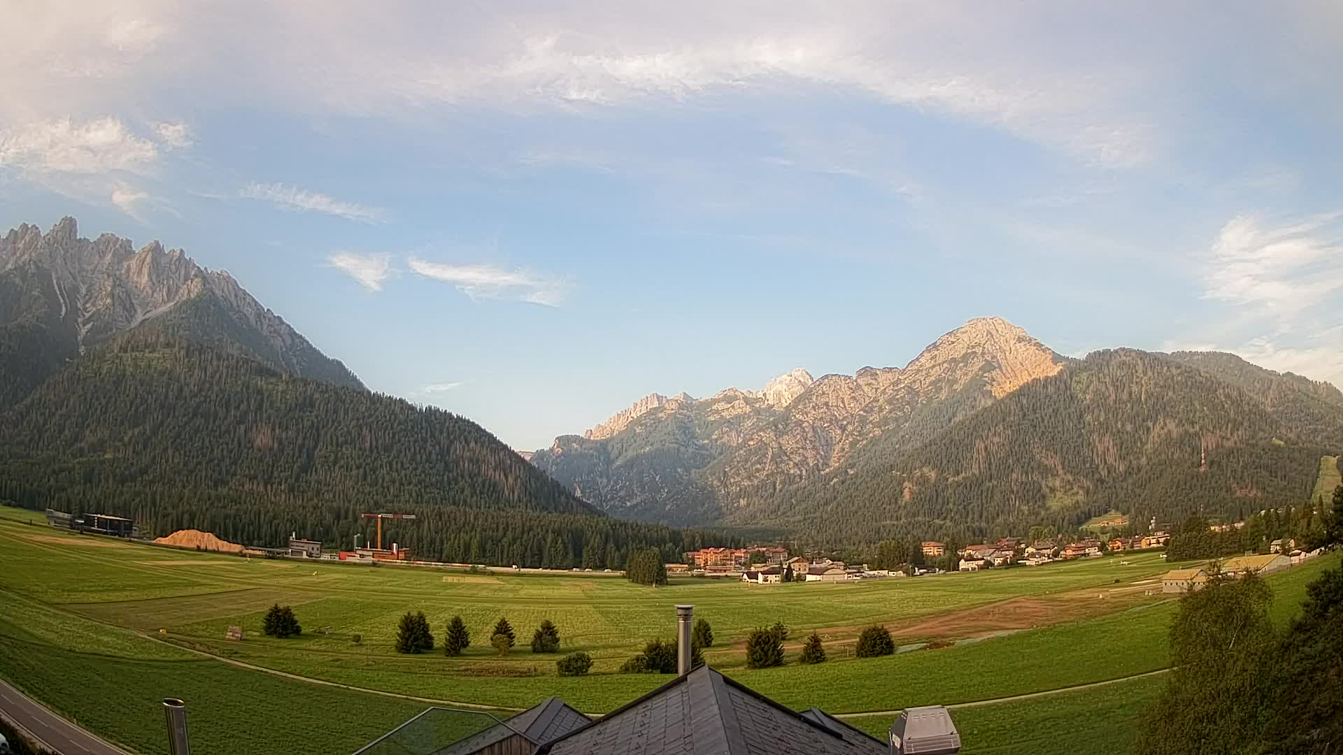 Webcam Toblach Dolomites – View from Hotel Rosengarten