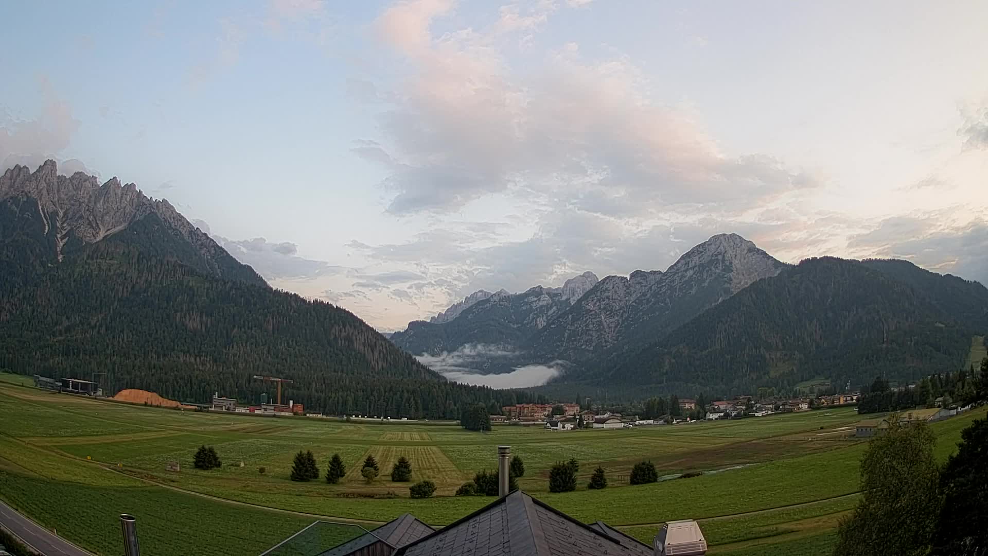 Web kamera Toblach Dolomiti – Pogled s Hotela Rosengarten
