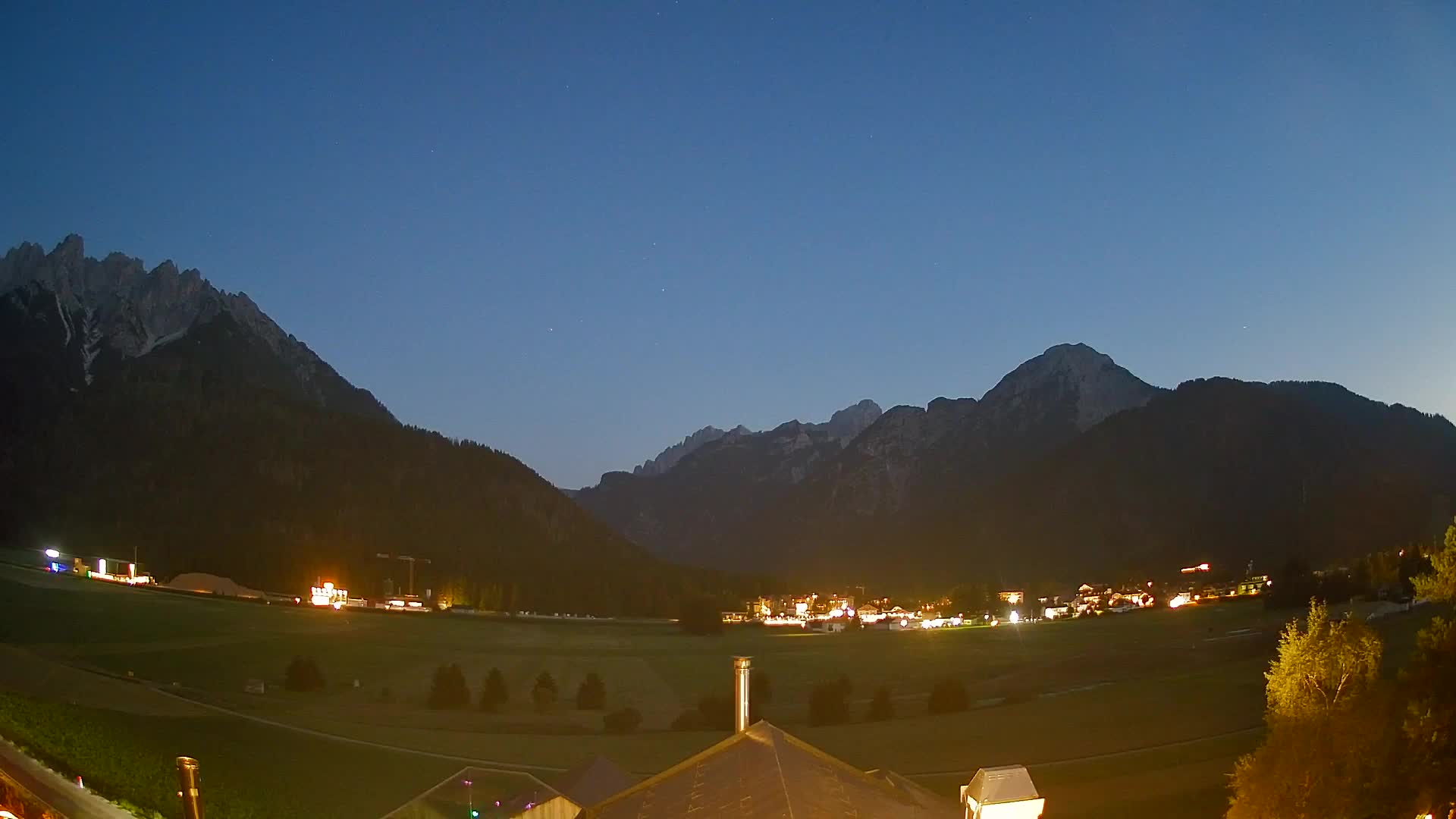 Webcam Toblach Dolomites – View from Hotel Rosengarten