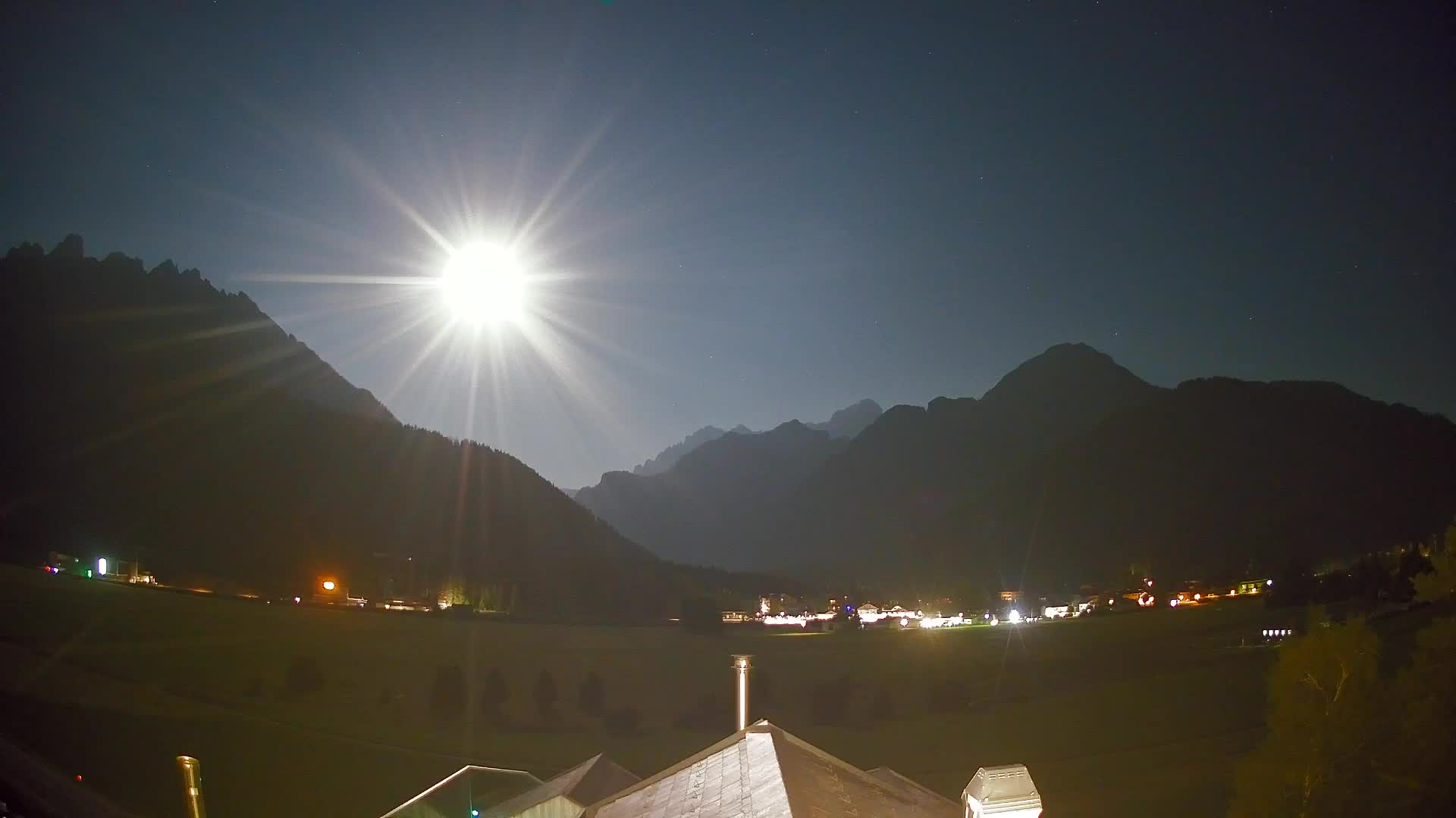 Webcam Toblach Dolomites – View from Hotel Rosengarten