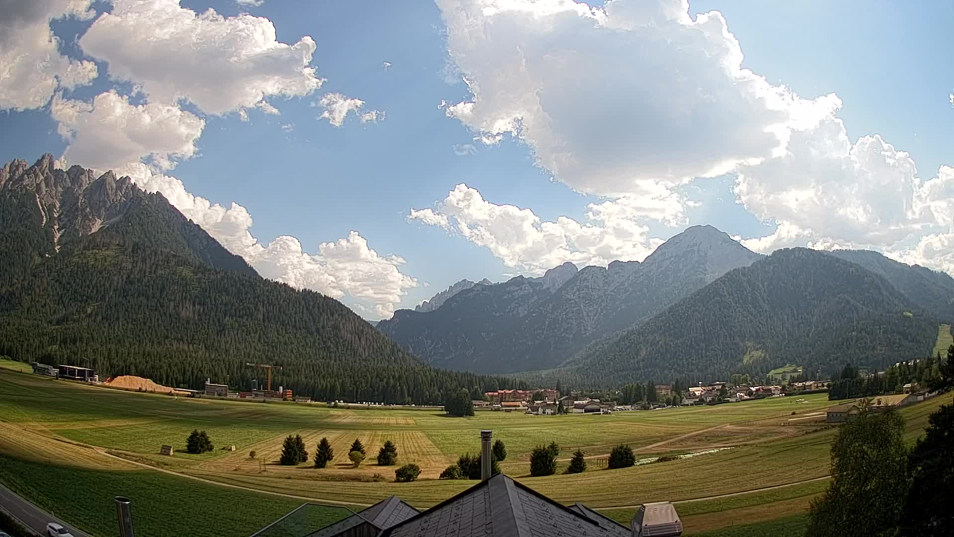 Spletna kamera Toblach Dolomiti – Pogled iz hotela Rosengarten