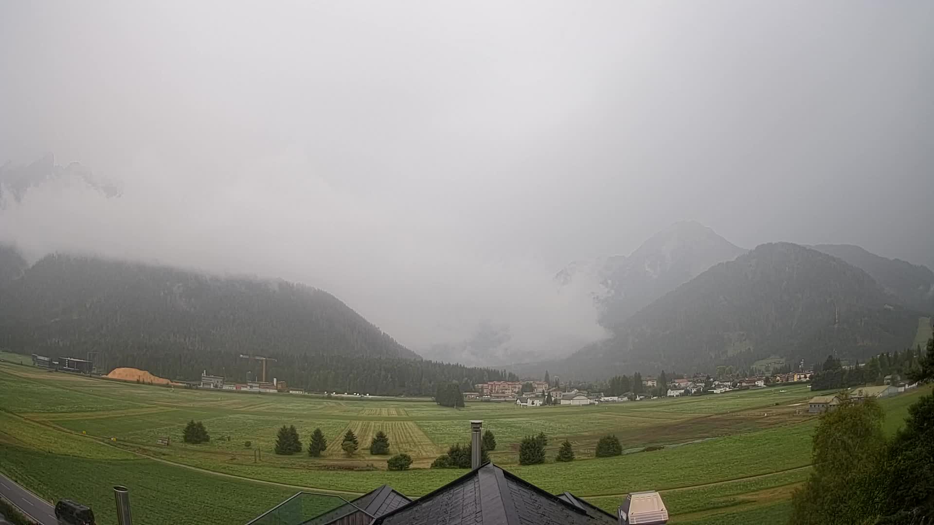 Webcam Toblach Dolomites – View from Hotel Rosengarten