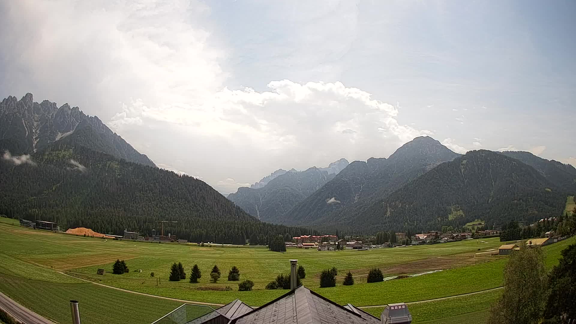 Webcam Toblach Dolomites – View from Hotel Rosengarten