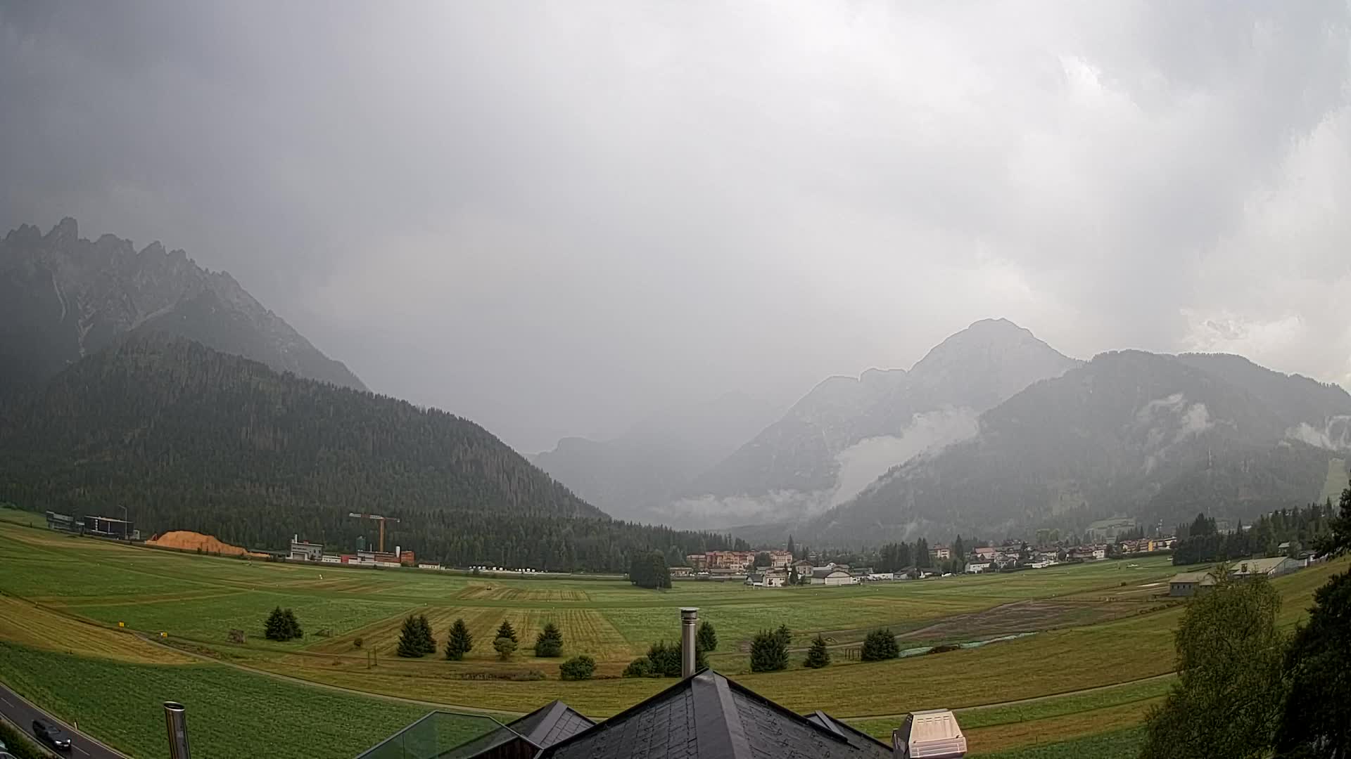 Web kamera Toblach Dolomiti – Pogled s Hotela Rosengarten