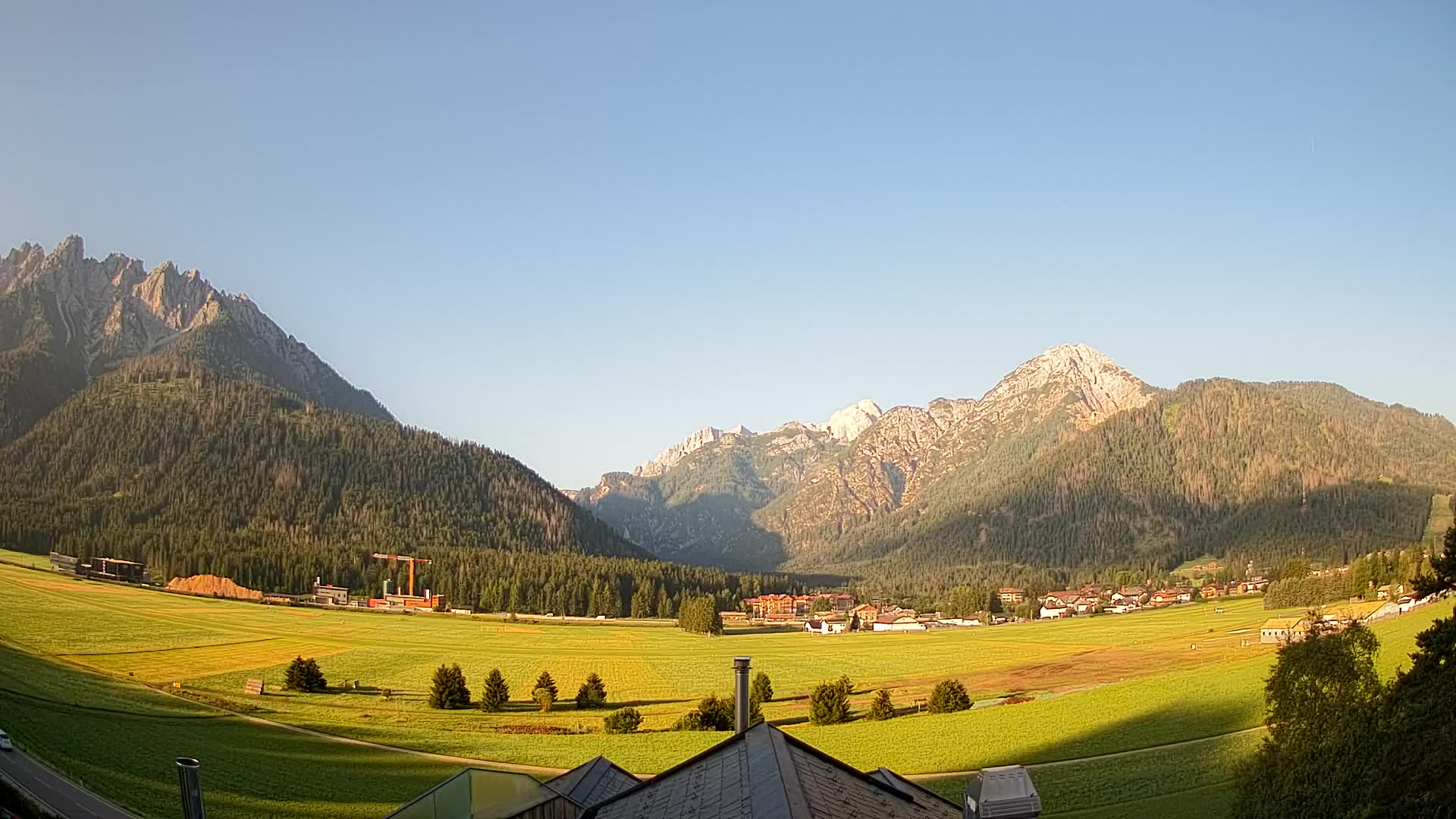 Webcam Toblach Dolomites – View from Hotel Rosengarten