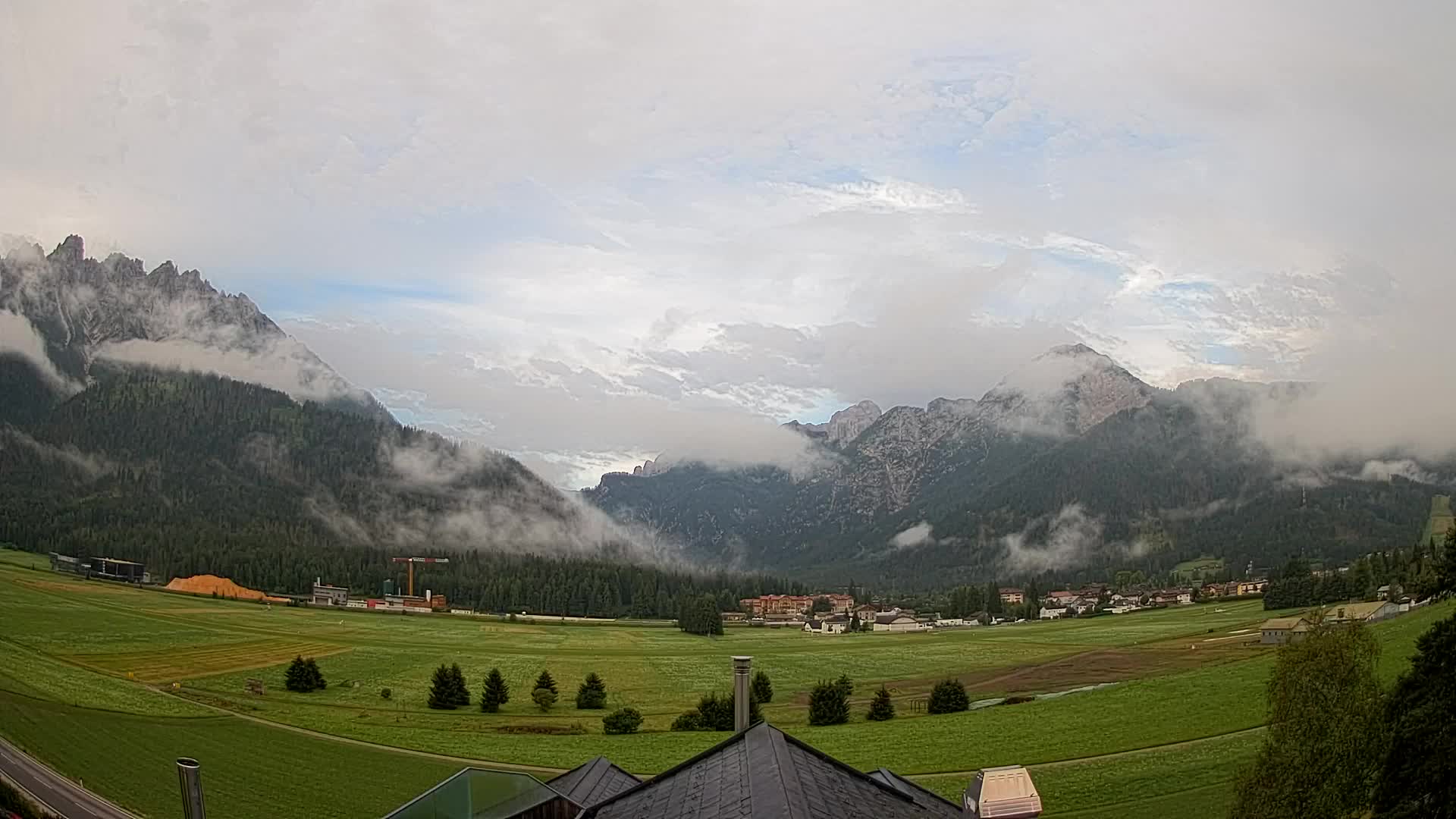 Webcam Toblach Dolomites – View from Hotel Rosengarten
