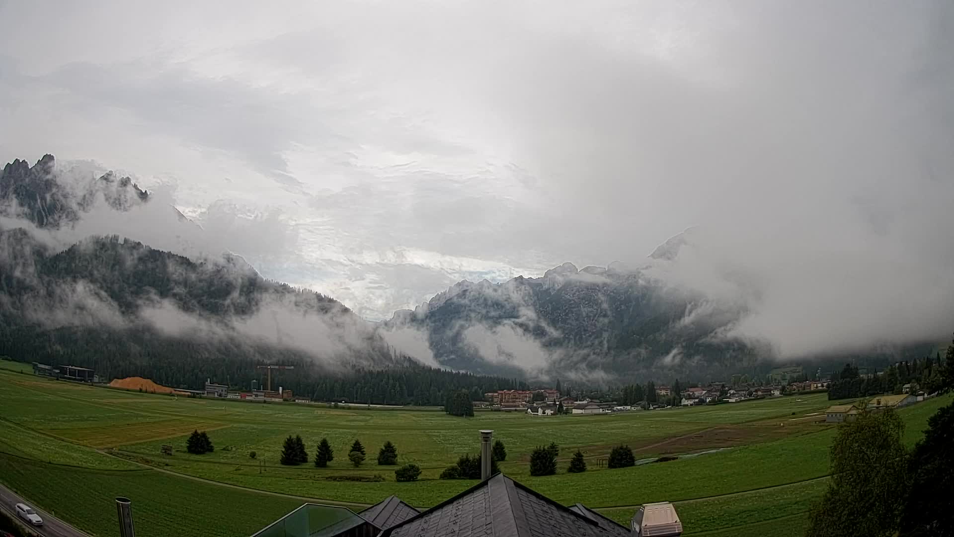 Spletna kamera Toblach Dolomiti – Pogled iz hotela Rosengarten