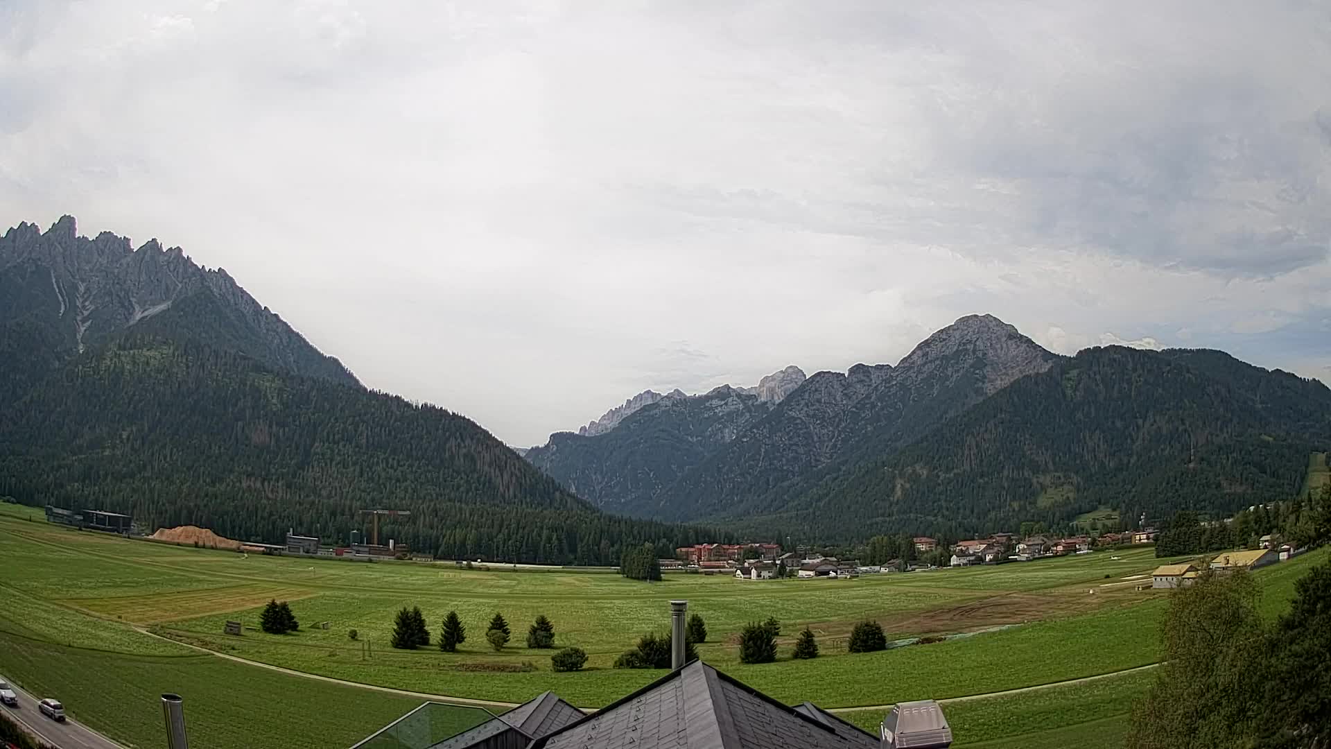Webcam Toblach Dolomites – View from Hotel Rosengarten