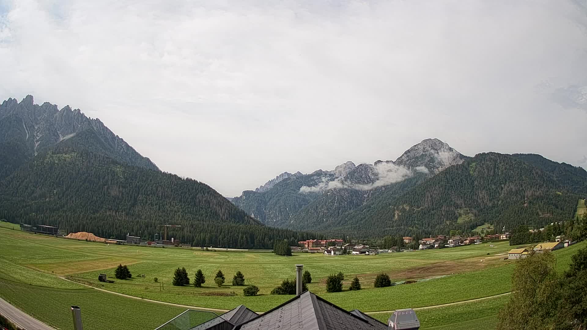 Webcam Toblach Dolomites – View from Hotel Rosengarten