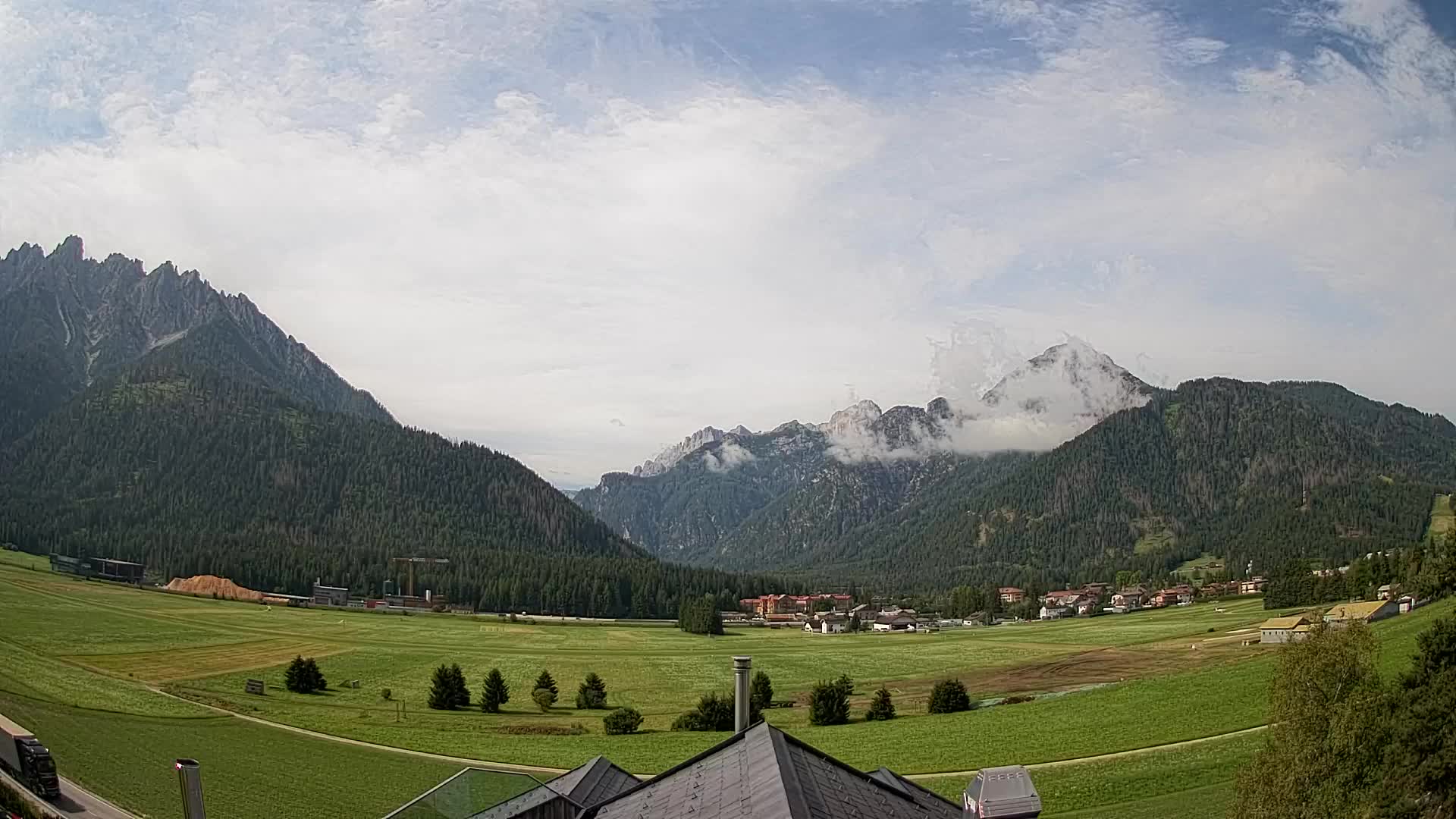 Webcam Toblach Dolomites – View from Hotel Rosengarten