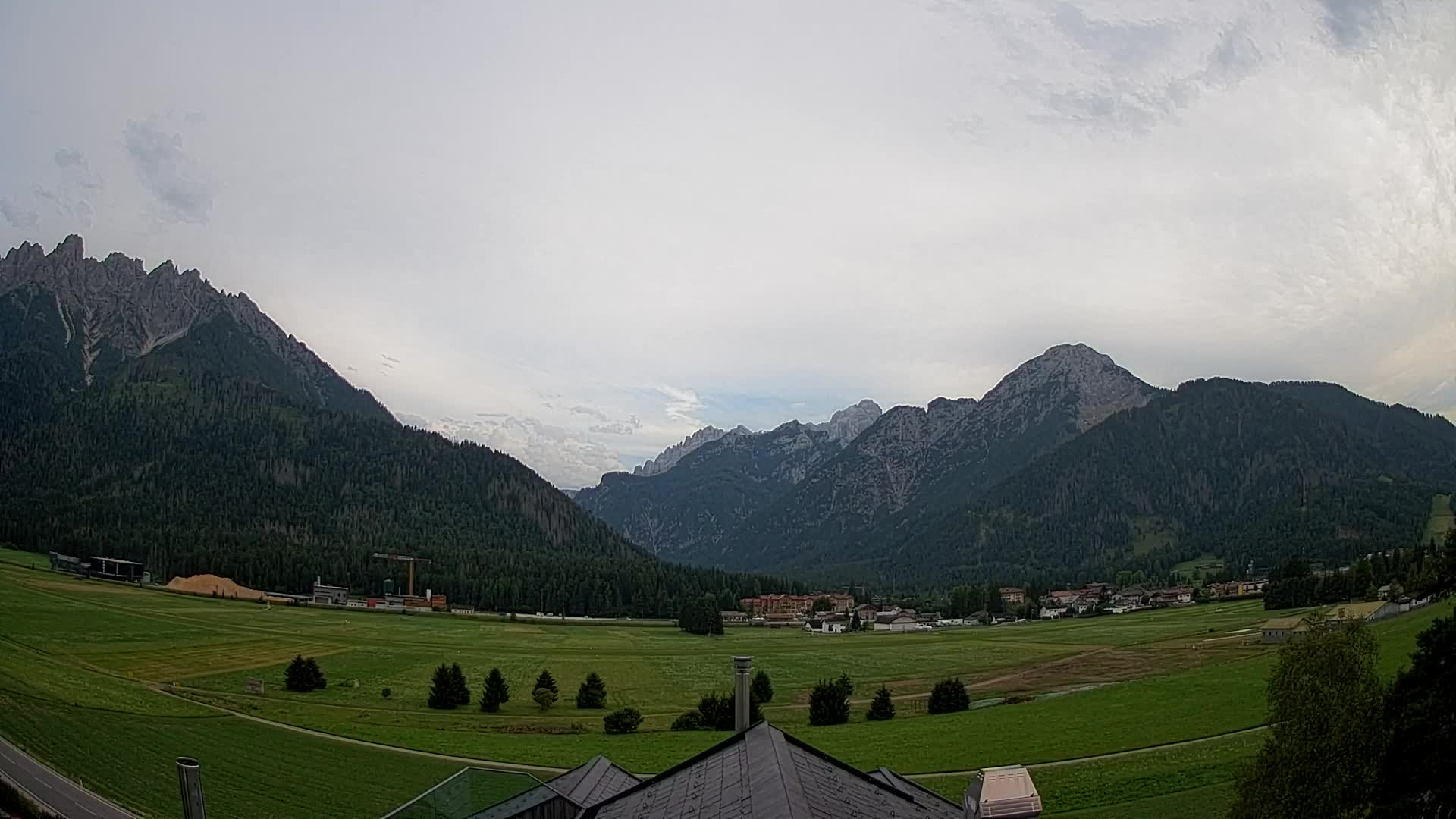 Webcam Toblach Dolomites – View from Hotel Rosengarten