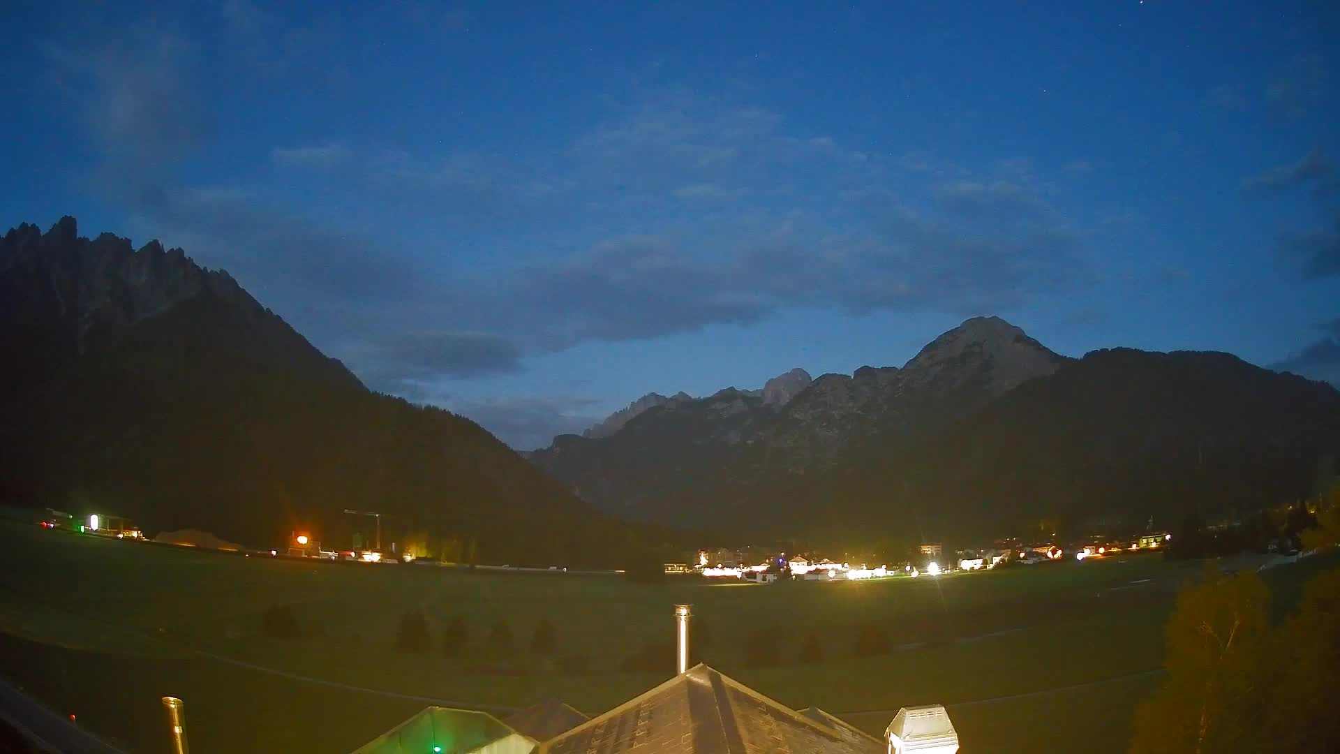 Spletna kamera Toblach Dolomiti – Pogled iz hotela Rosengarten