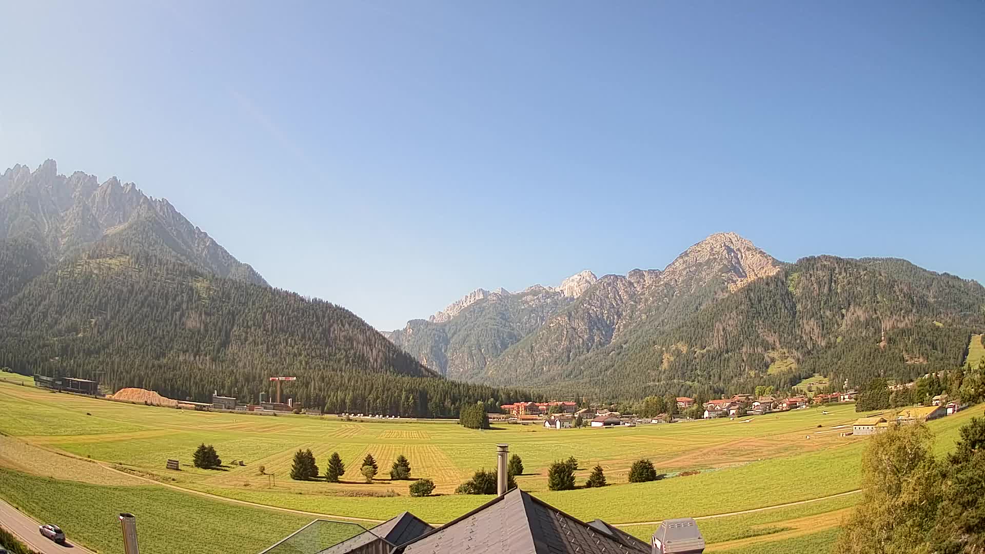 Web kamera Toblach Dolomiti – Pogled s Hotela Rosengarten