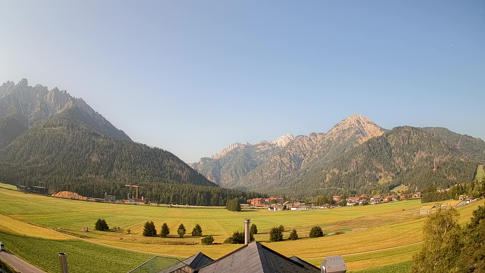 Webcam Toblach Dolomites – View from Hotel Rosengarten