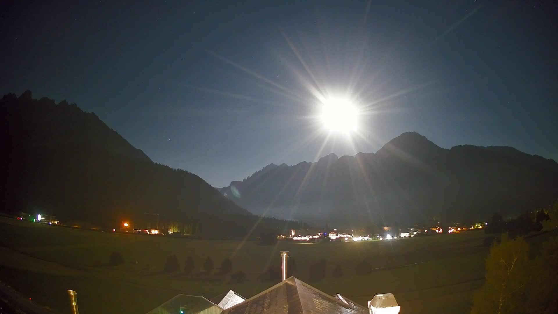 Webcam Toblach Dolomites – View from Hotel Rosengarten