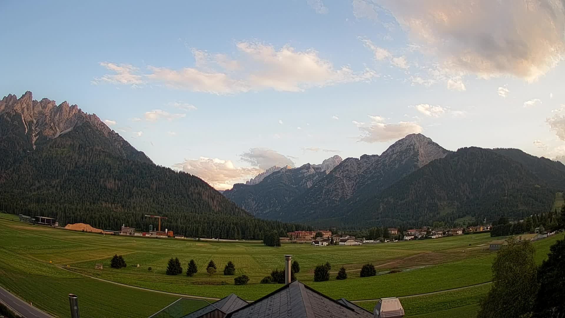 Webcam Toblach Dolomites – View from Hotel Rosengarten