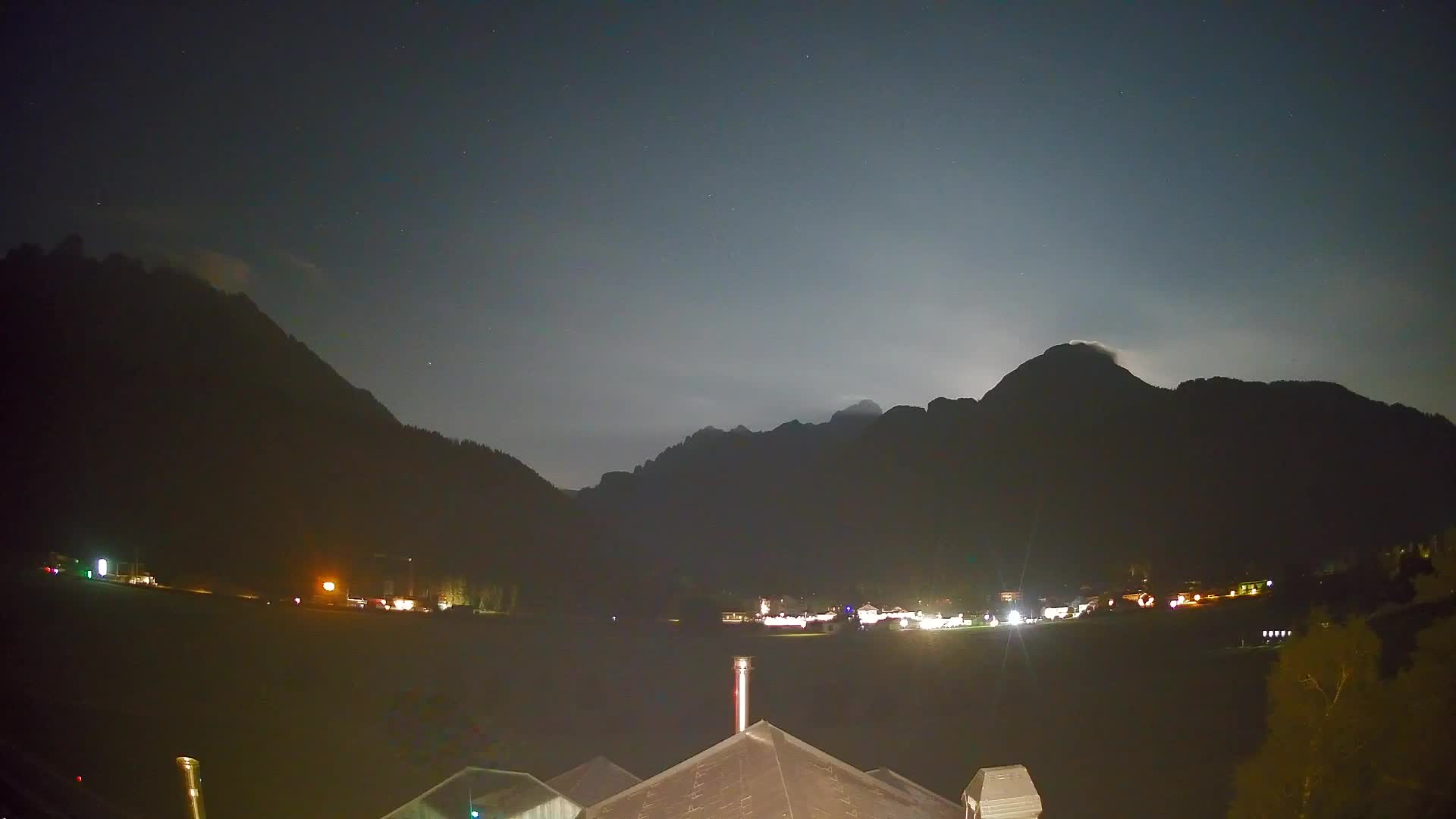 Spletna kamera Toblach Dolomiti – Pogled iz hotela Rosengarten