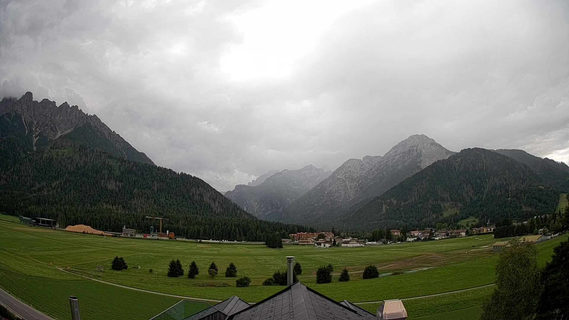 Webcam Toblach Dolomites – View from Hotel Rosengarten