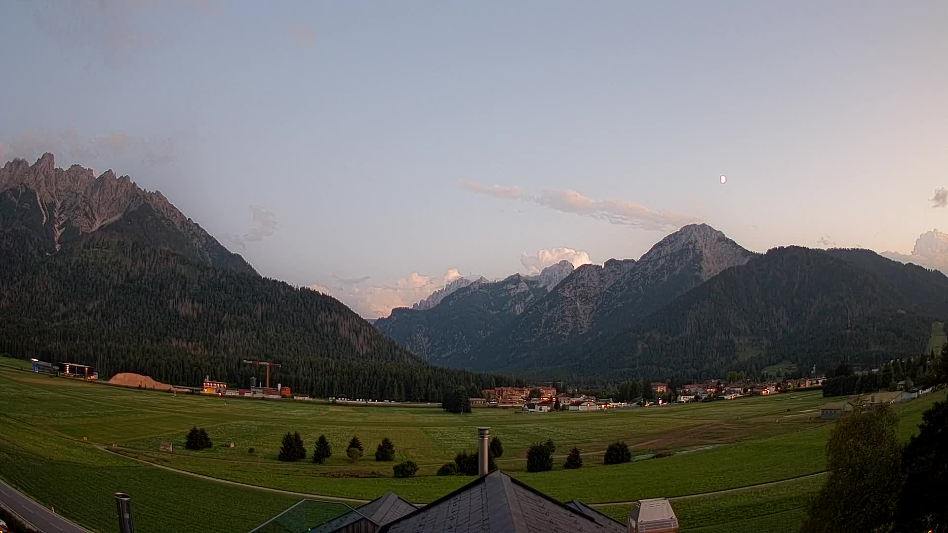 Webcam Toblach Dolomites – View from Hotel Rosengarten