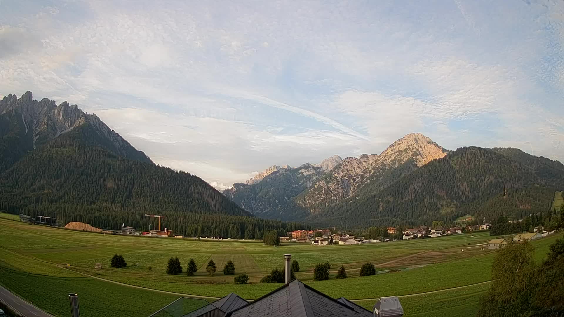 Web kamera Toblach Dolomiti – Pogled s Hotela Rosengarten