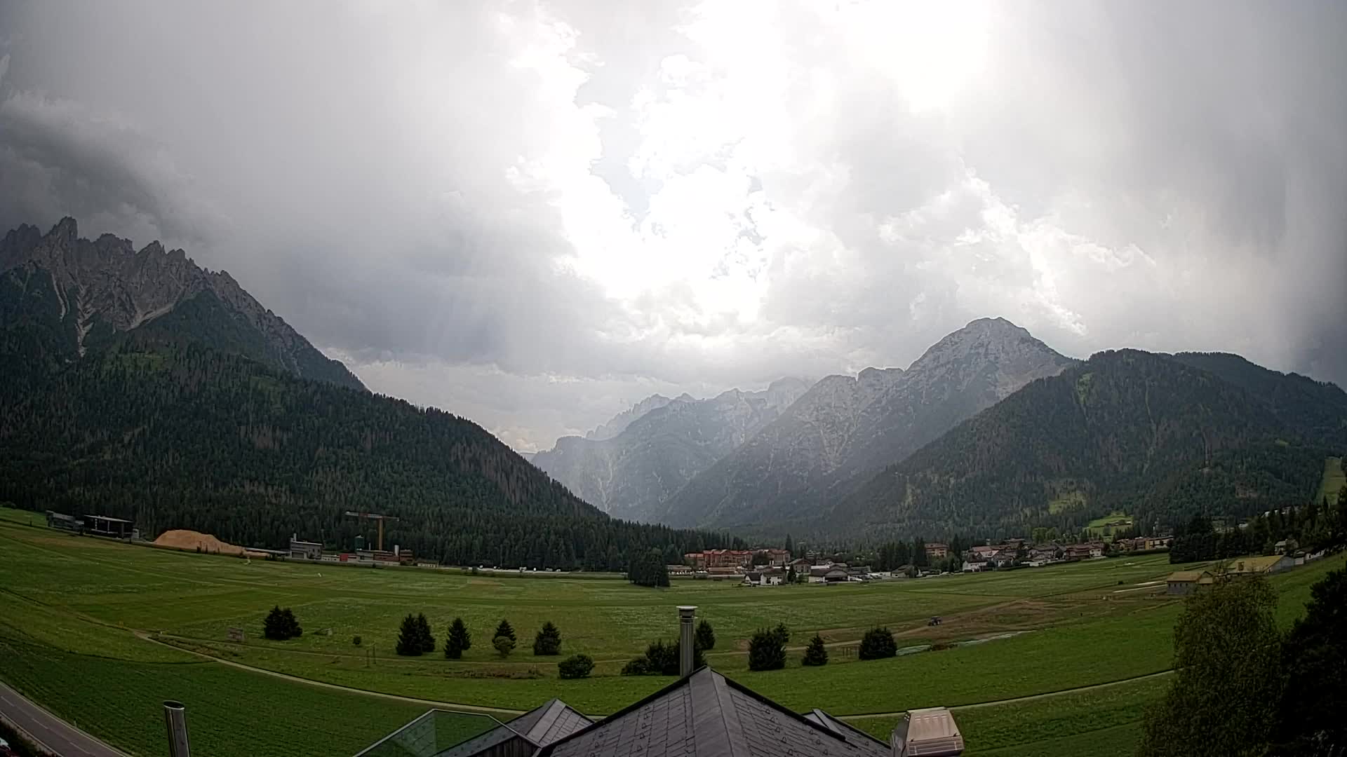 Webcam Toblach Dolomites – View from Hotel Rosengarten