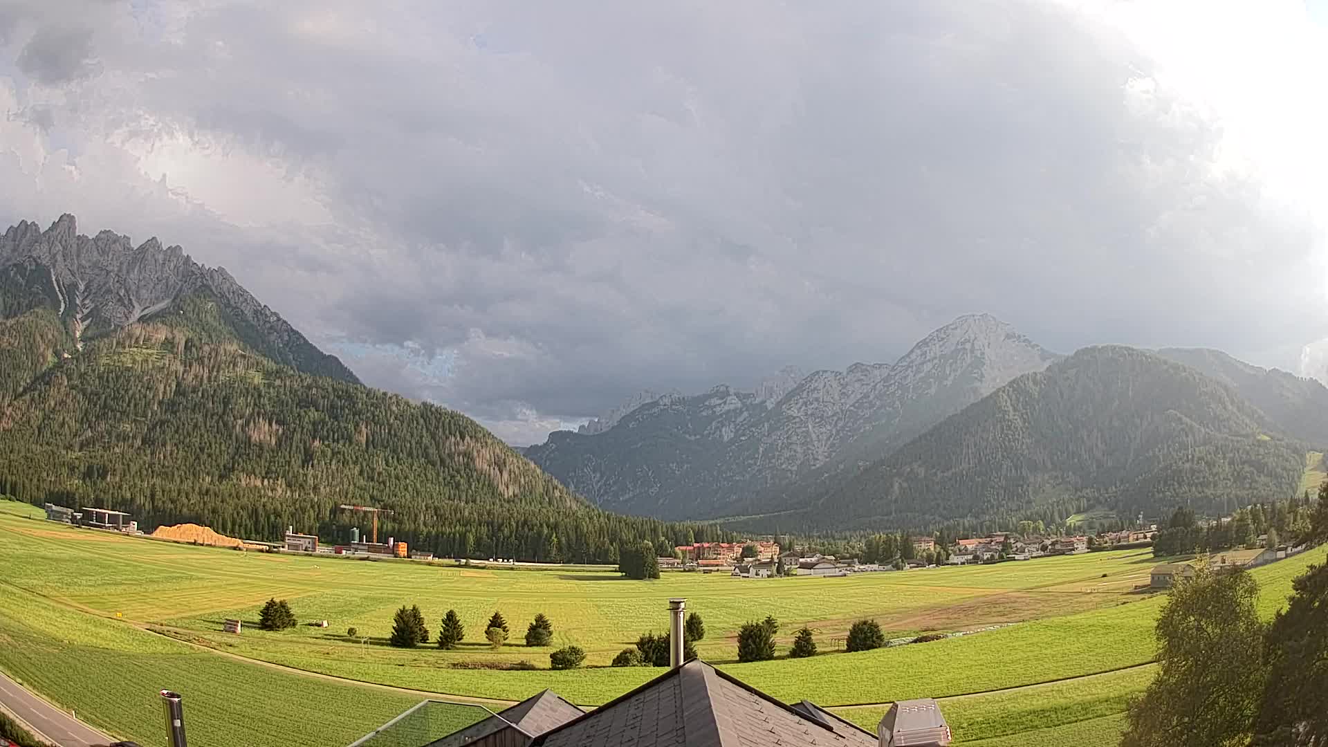 Webcam Dobbiaco Dolomiti – Vista dall’Hotel Rosengarten