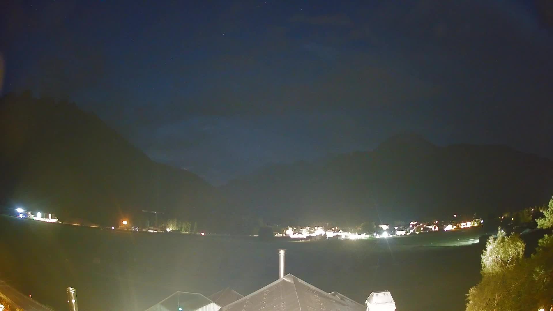 Spletna kamera Toblach Dolomiti – Pogled iz hotela Rosengarten