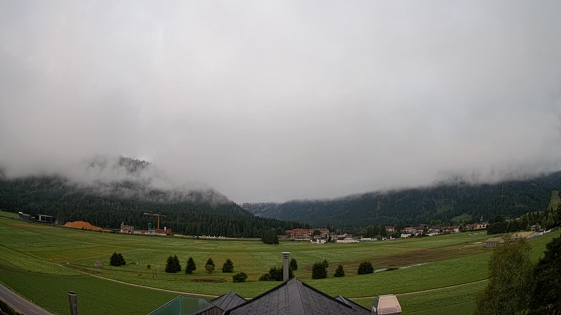 Web kamera Toblach Dolomiti – Pogled s Hotela Rosengarten