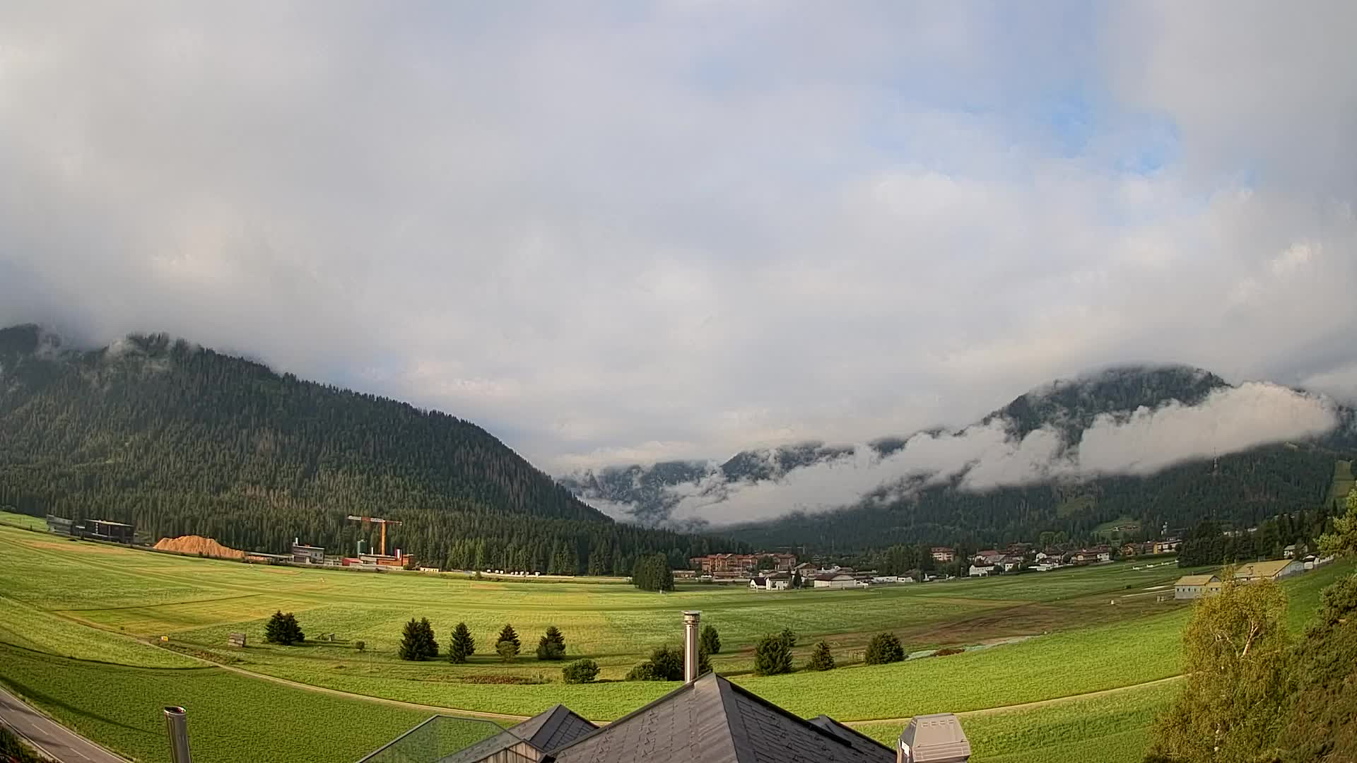 Spletna kamera Toblach Dolomiti – Pogled iz hotela Rosengarten
