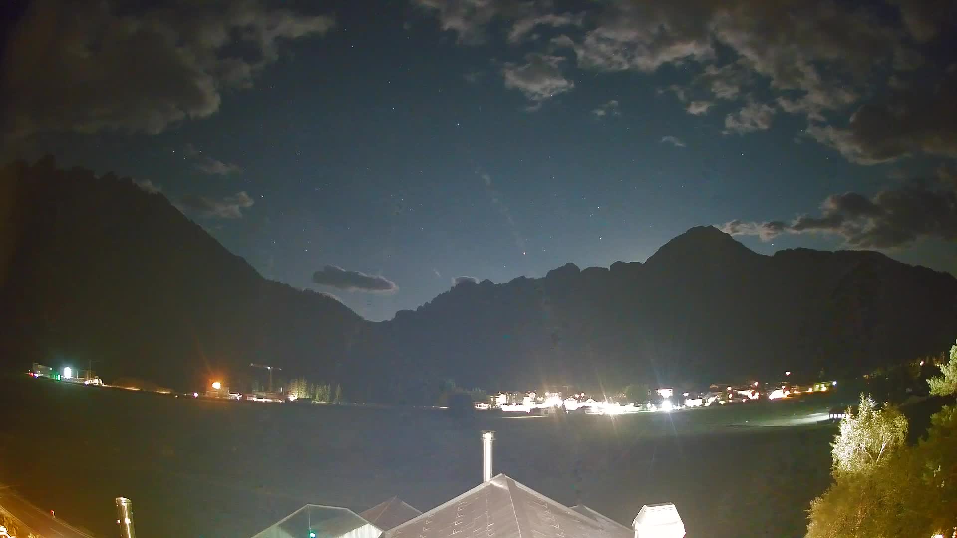 Web kamera Toblach Dolomiti – Pogled s Hotela Rosengarten