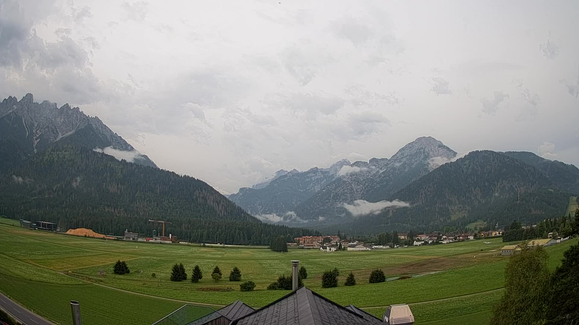 Web kamera Toblach Dolomiti – Pogled s Hotela Rosengarten