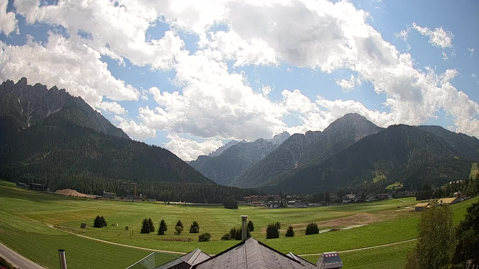 Webcam Dobbiaco Dolomiti – Vista dall’Hotel Rosengarten