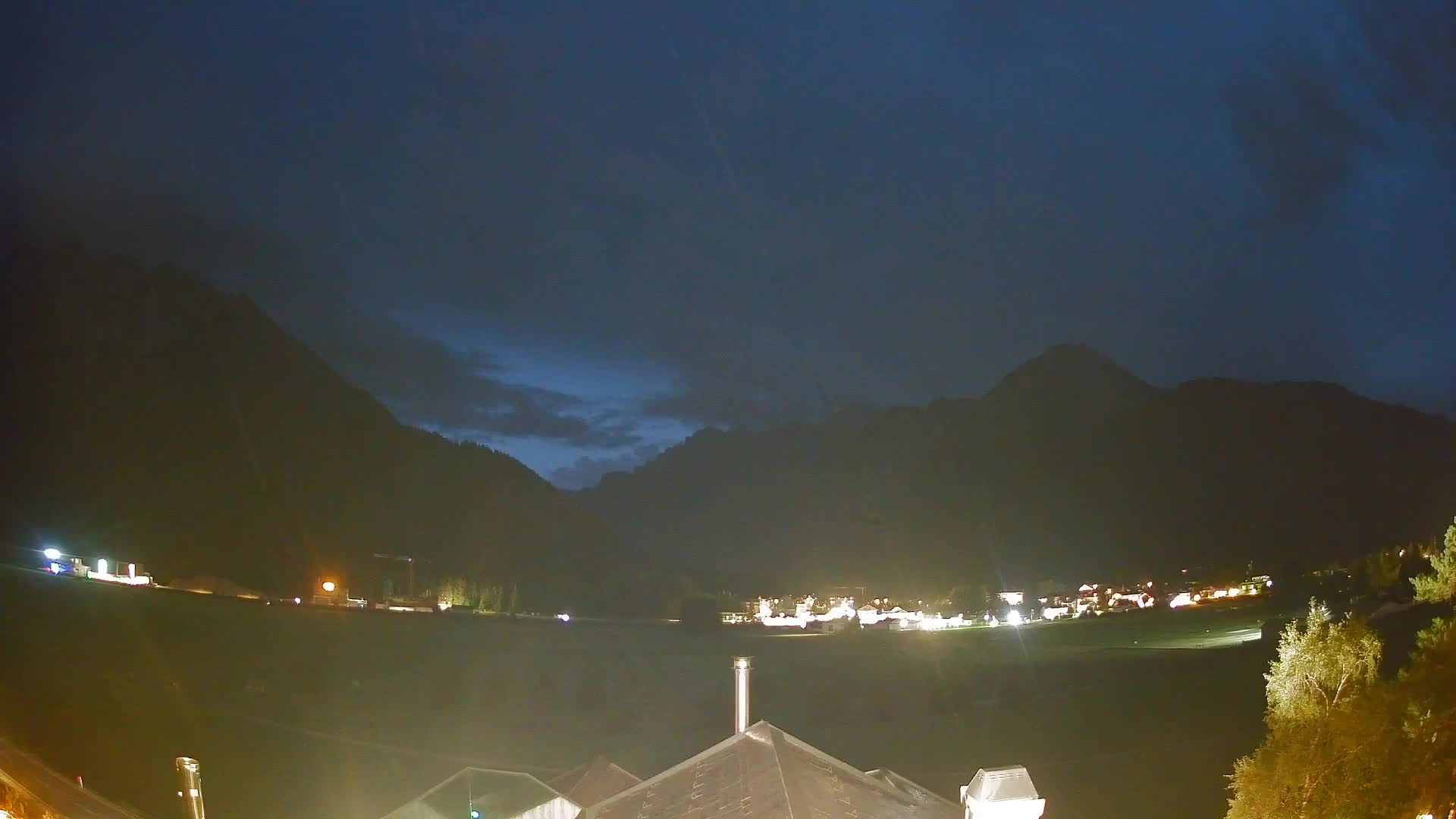 Webcam Toblach Dolomites – View from Hotel Rosengarten