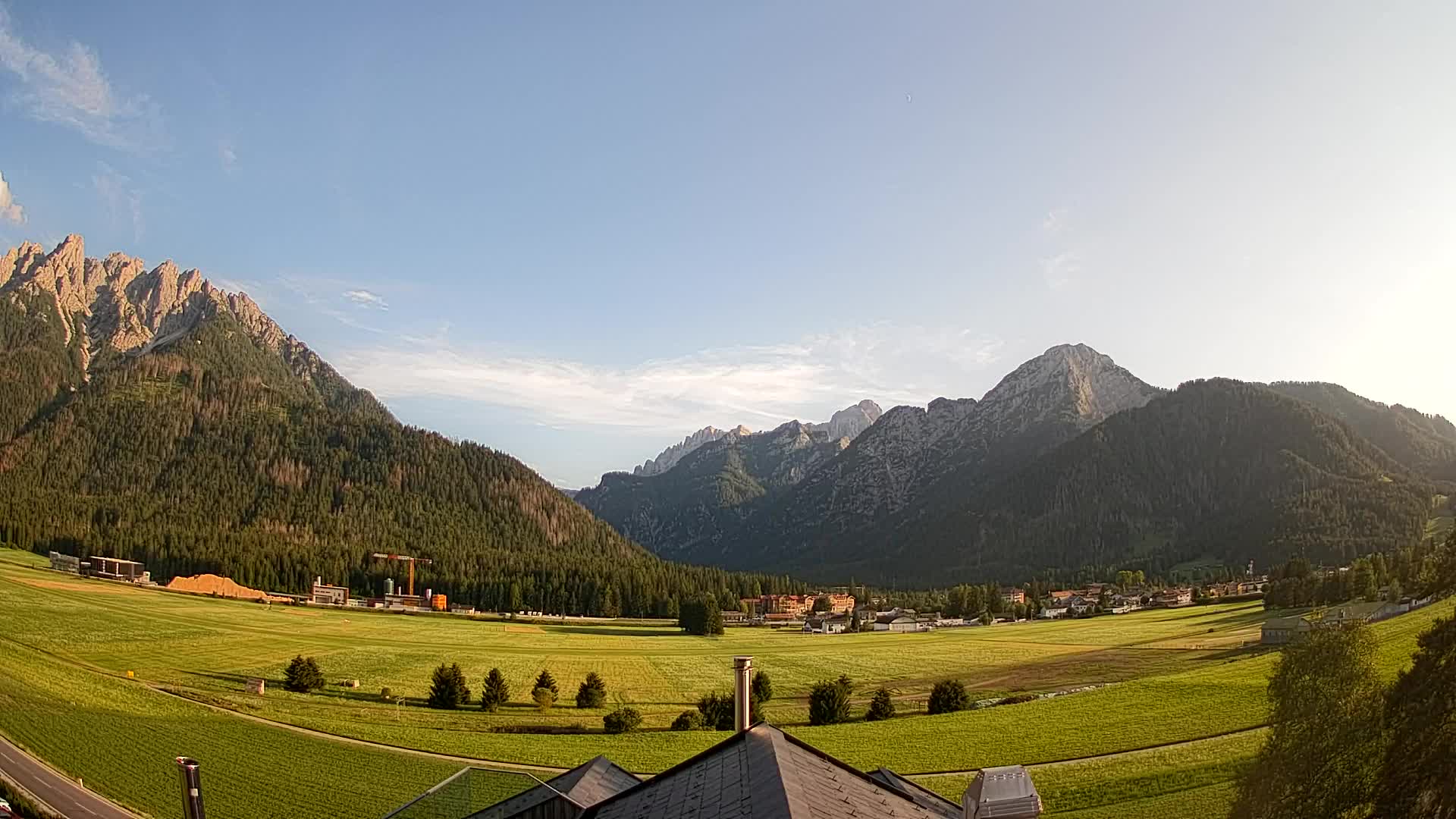 Webcam Toblach Dolomites – View from Hotel Rosengarten