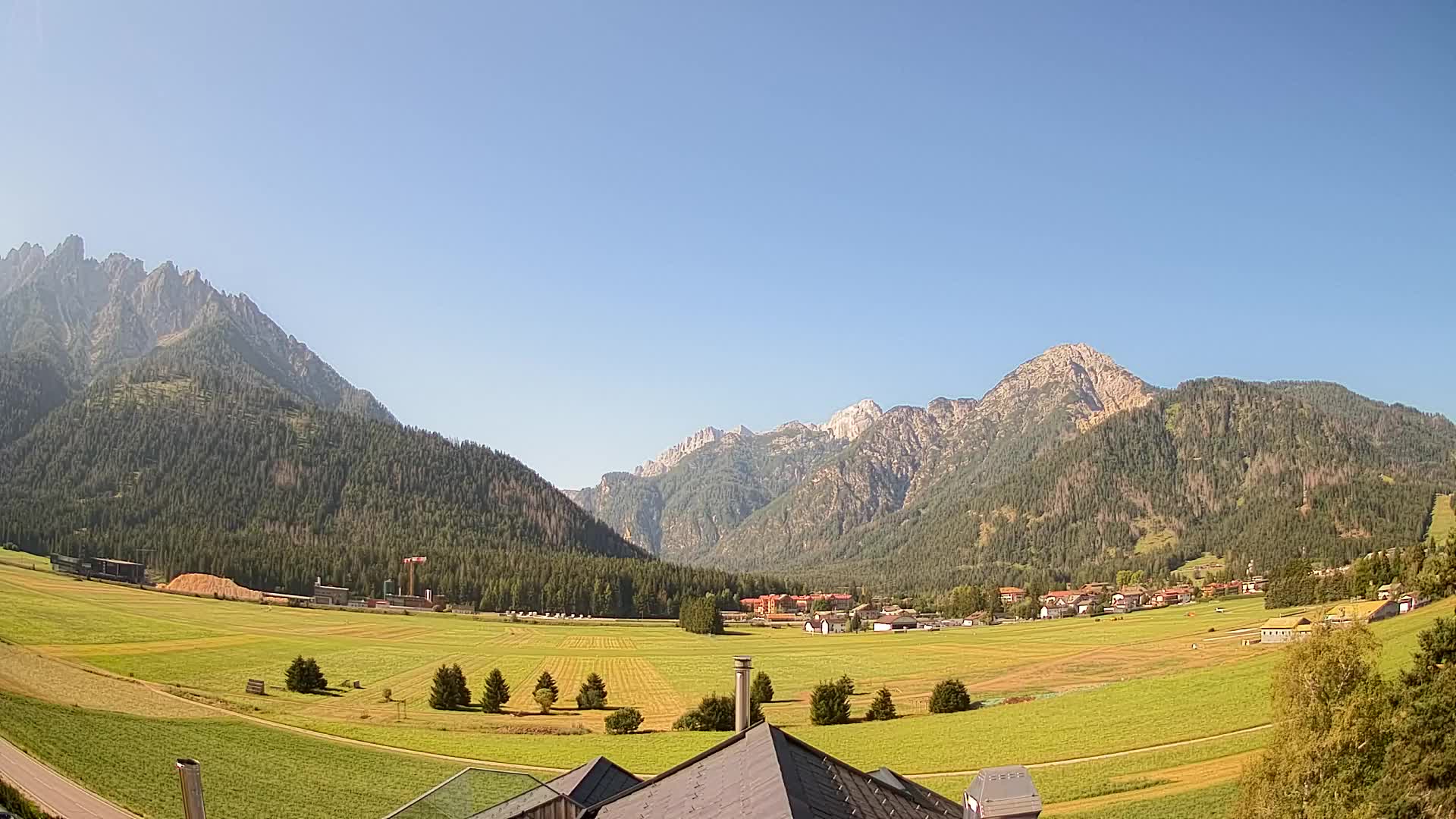 Webcam Toblach Dolomites – View from Hotel Rosengarten