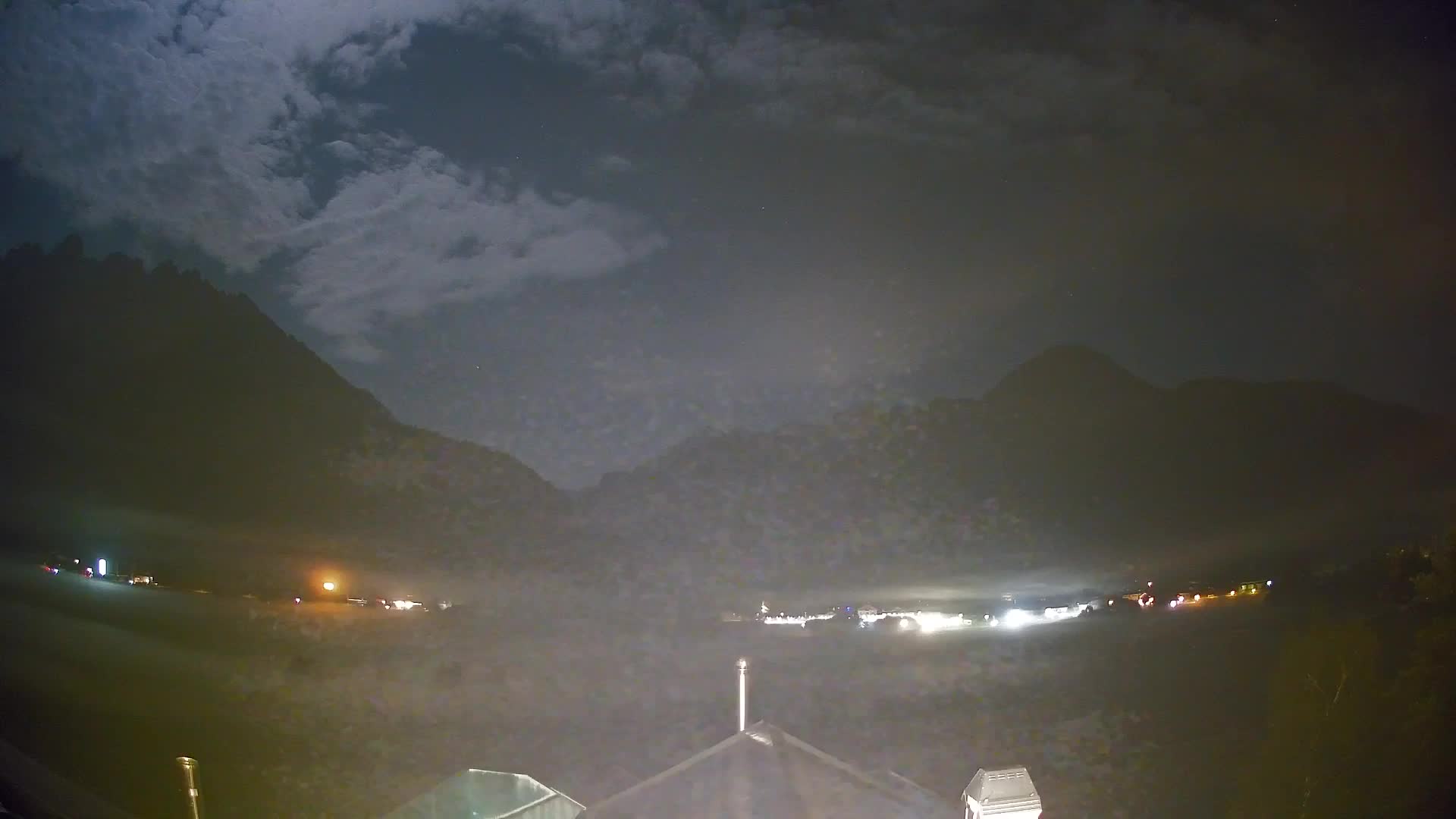 Spletna kamera Toblach Dolomiti – Pogled iz hotela Rosengarten