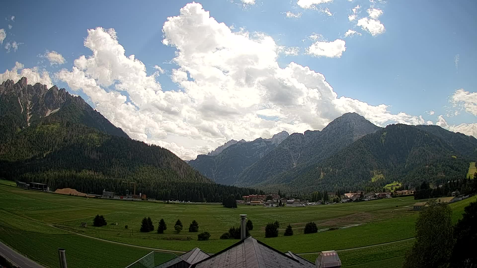 Webcam Dobbiaco Dolomiti – Vista dall’Hotel Rosengarten