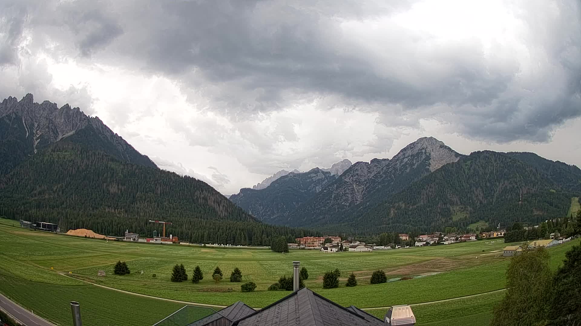 Webcam Toblach Dolomites – View from Hotel Rosengarten