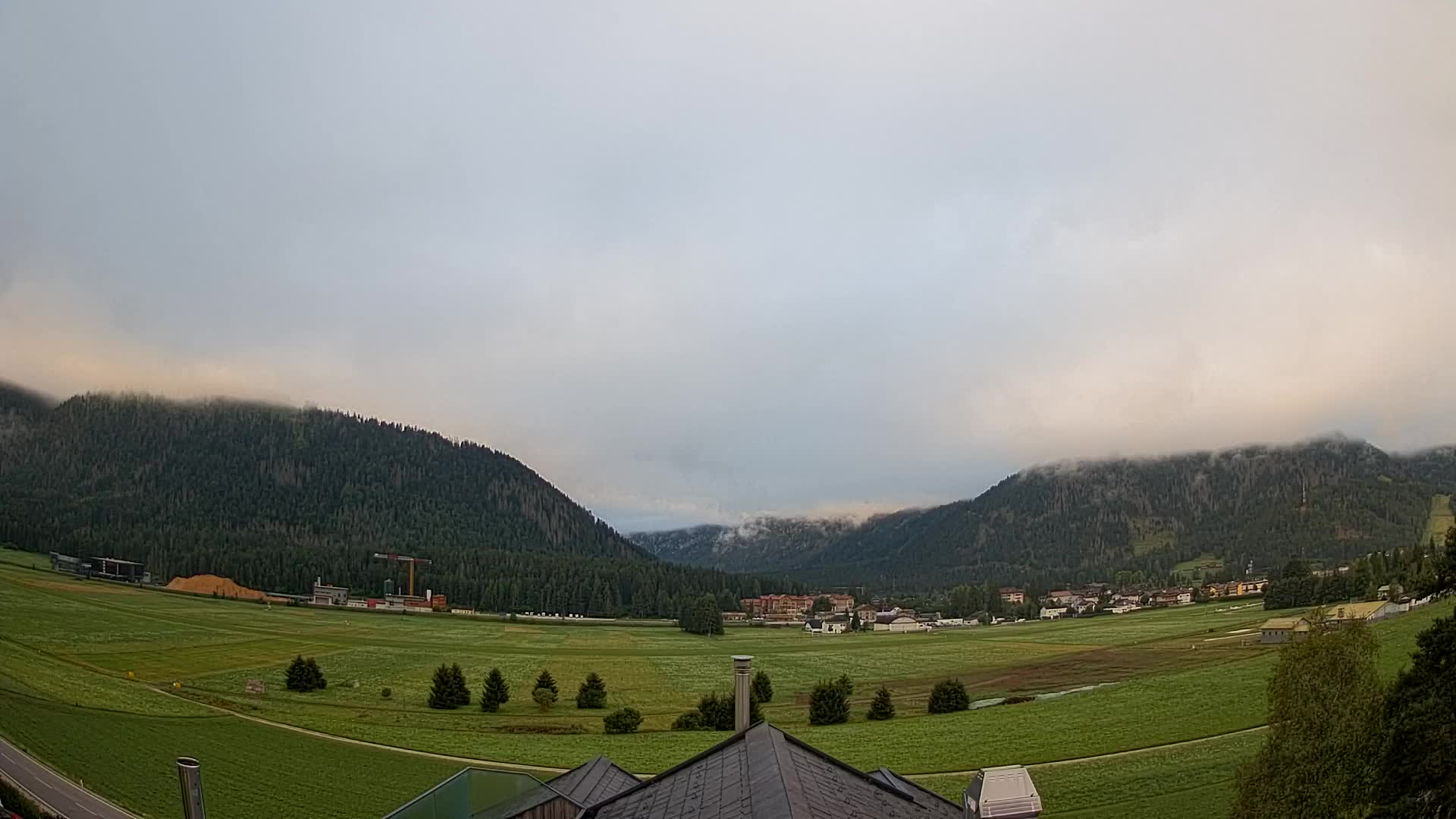 Webcam Toblach Dolomites – View from Hotel Rosengarten